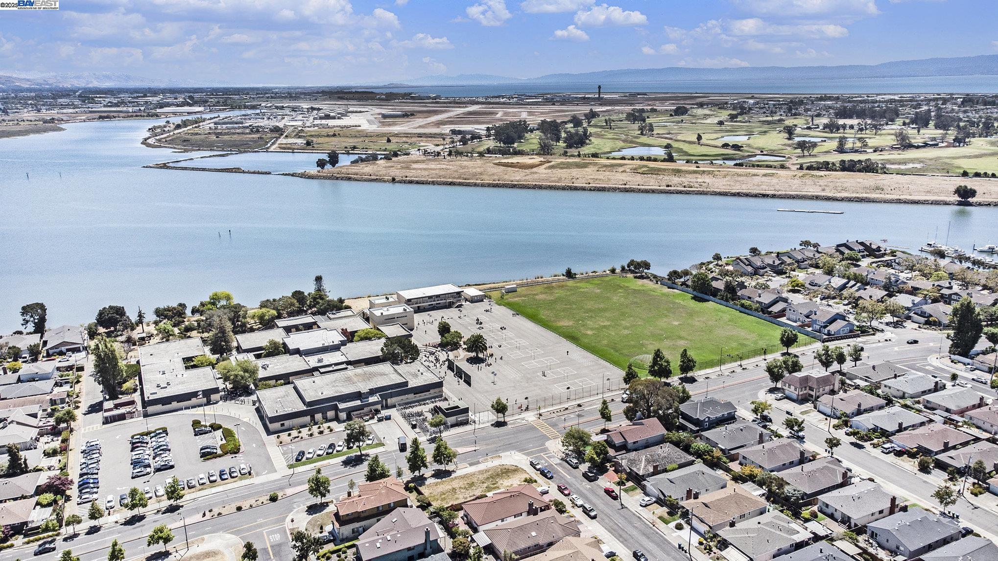3286 San Jose