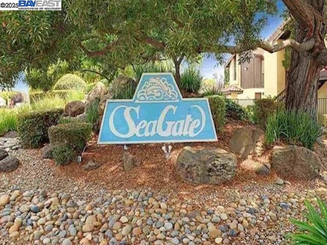 14378 Outrigger Dr
