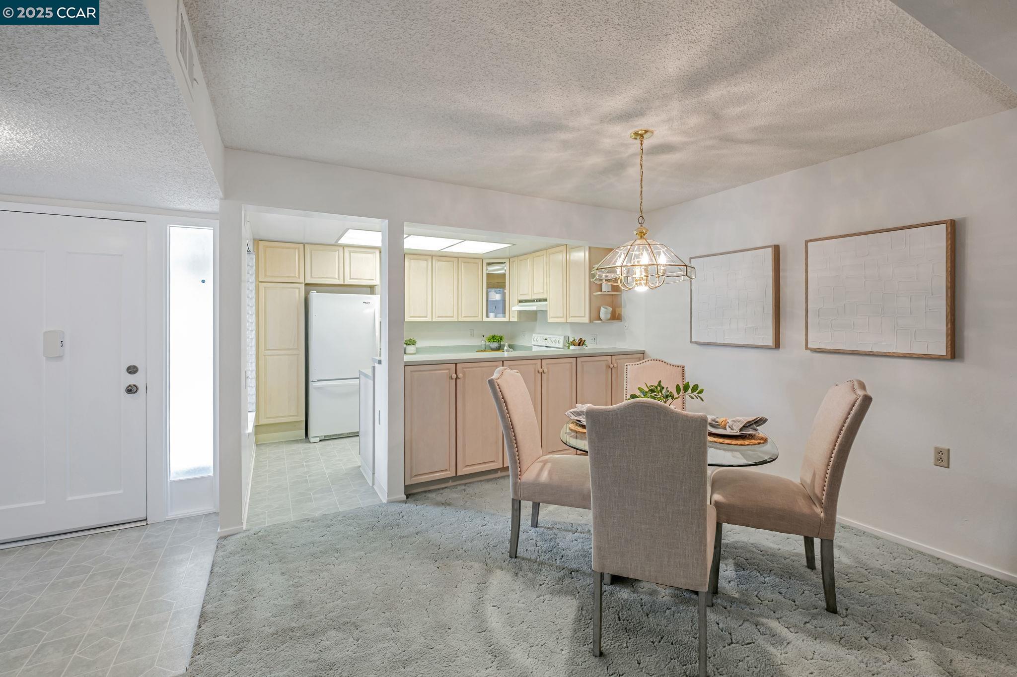 1140 Fairlawn Ct # 4