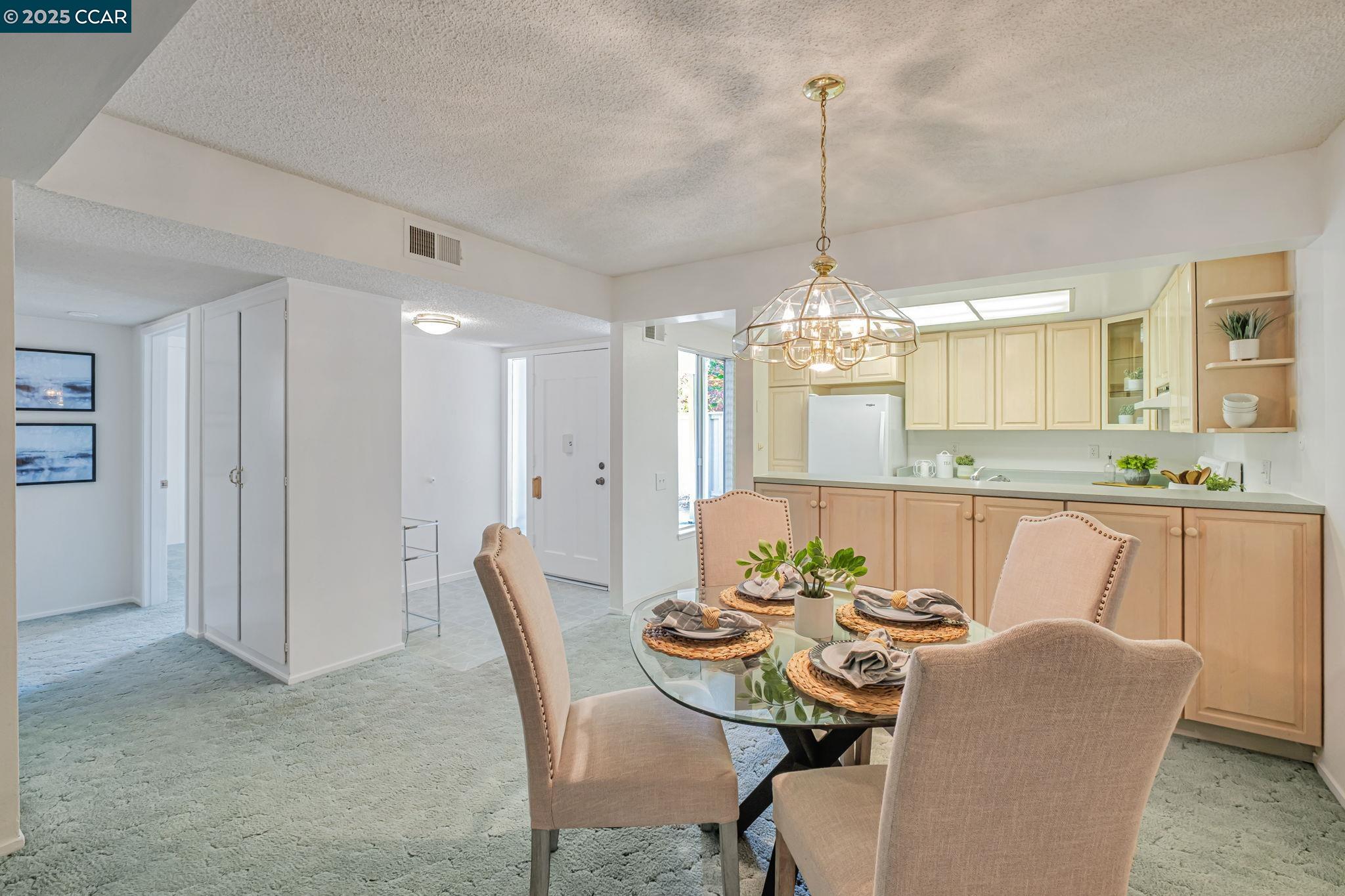 1140 Fairlawn Ct # 4