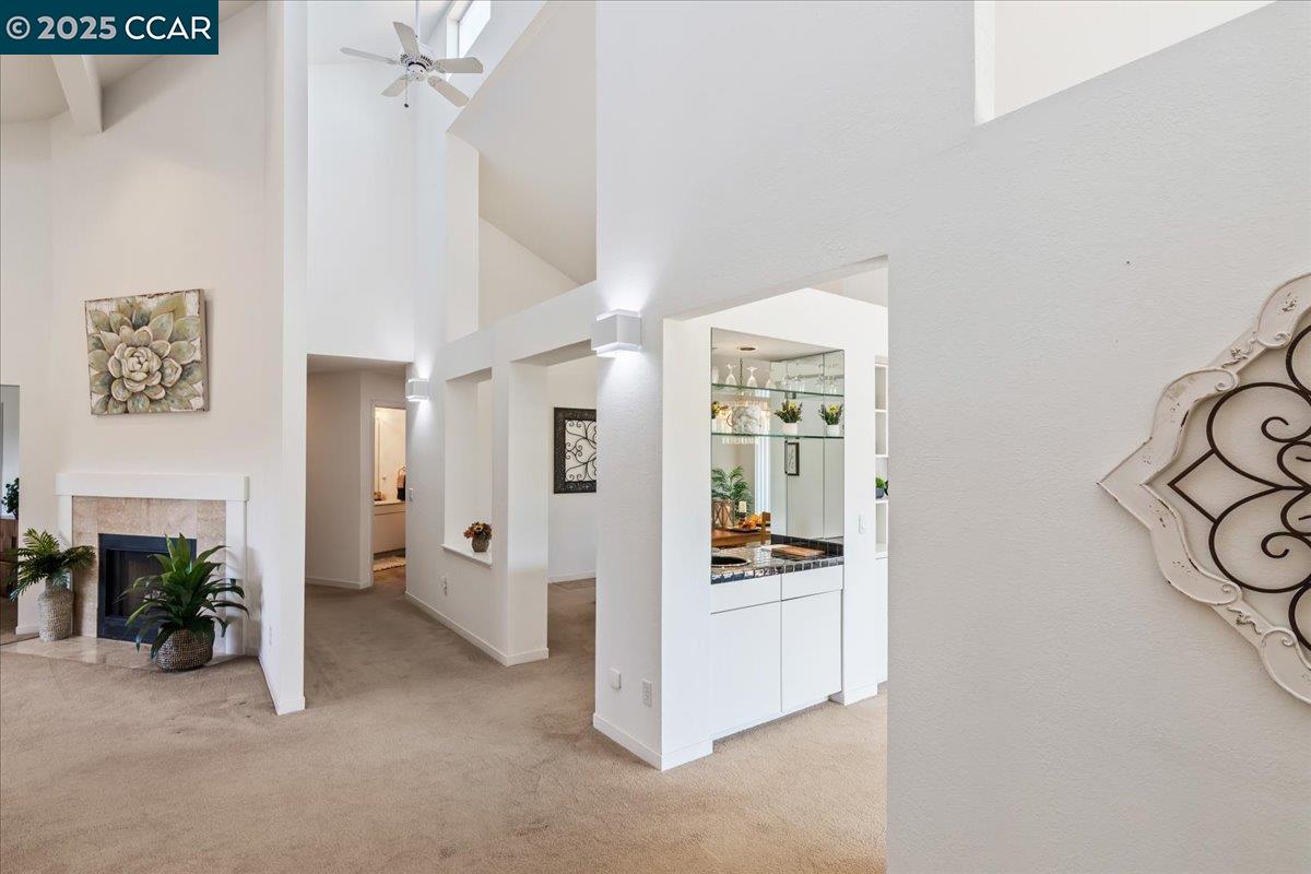 2323 Grosvenor Heights Ct