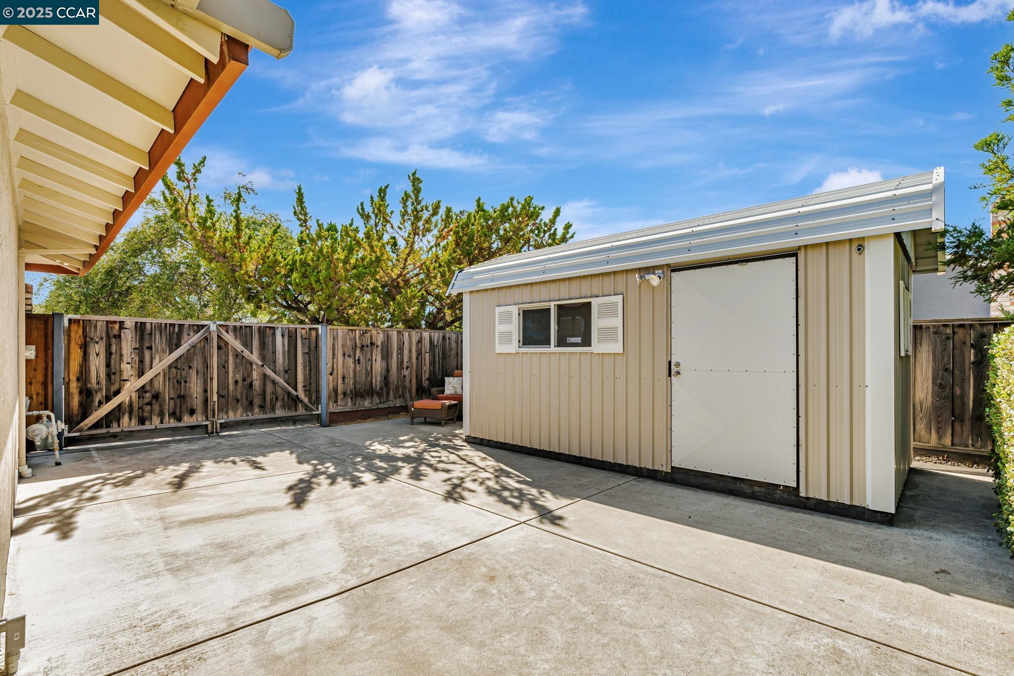 5189 Jomar Dr