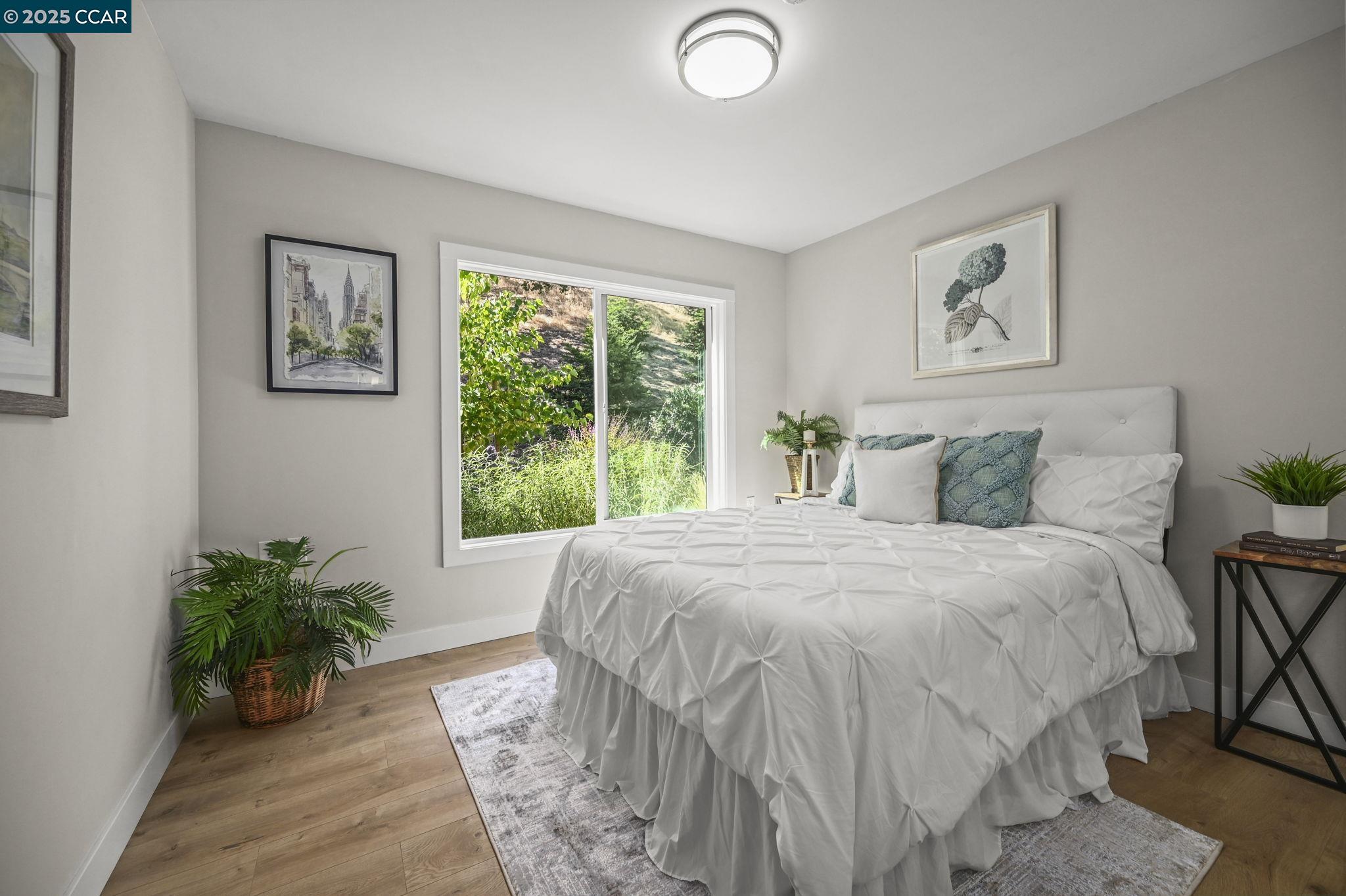 1433 Oakmont Dr # 4 Unit: #4