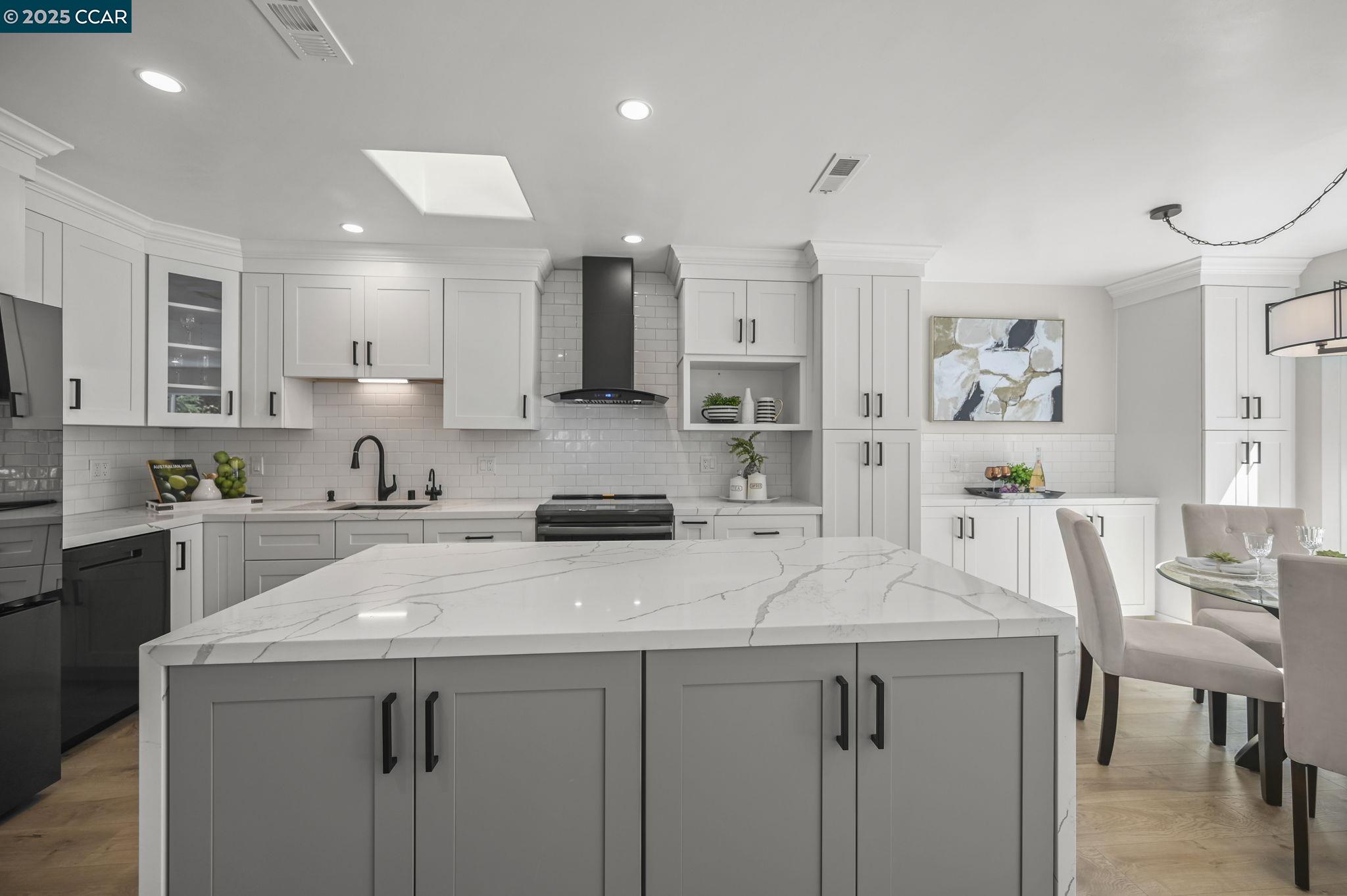 1433 Oakmont Dr # 4 Unit: #4