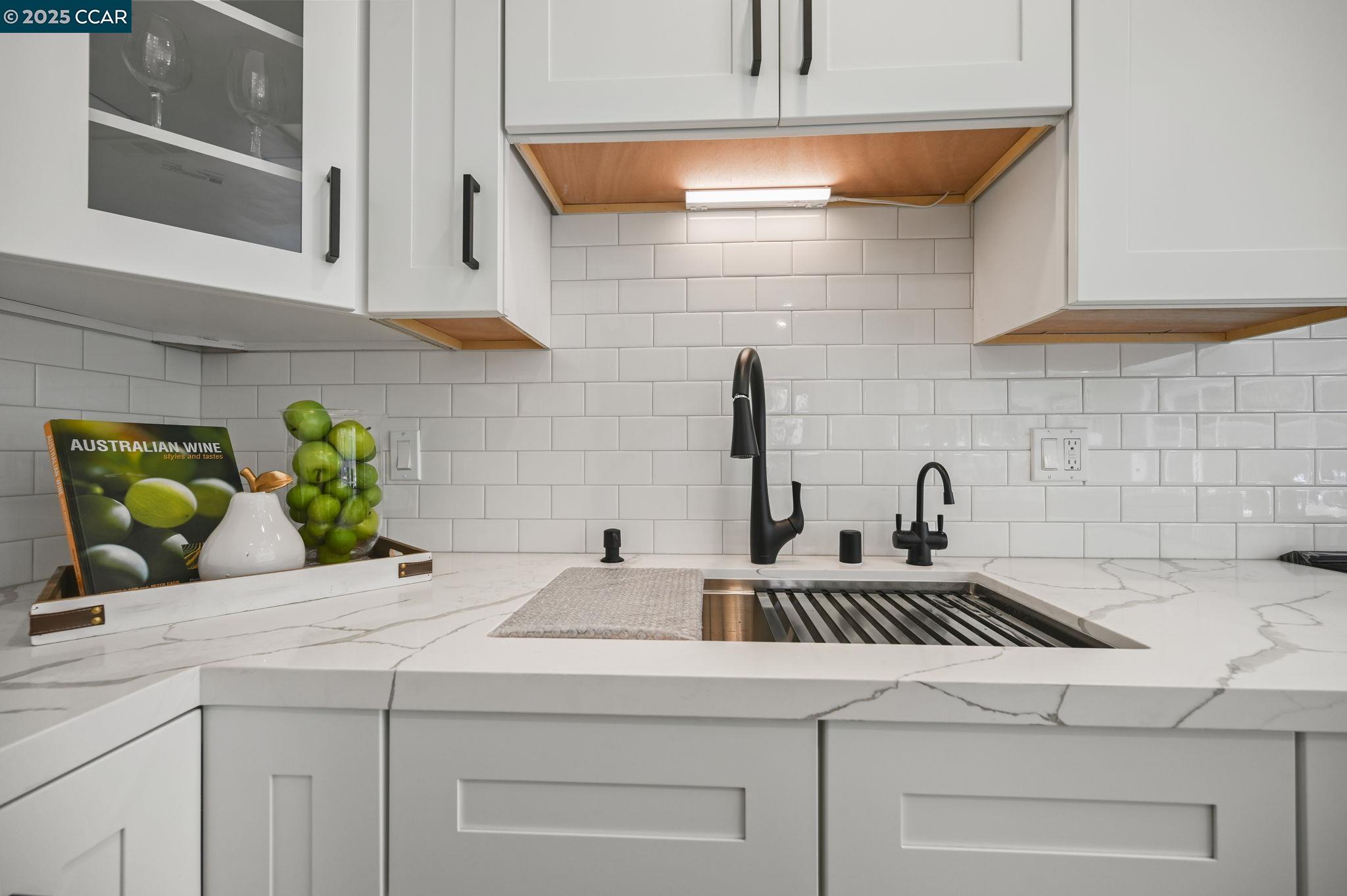 1433 Oakmont Dr # 4 Unit: #4