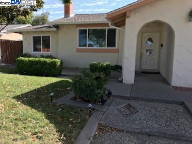 212 Elvira St