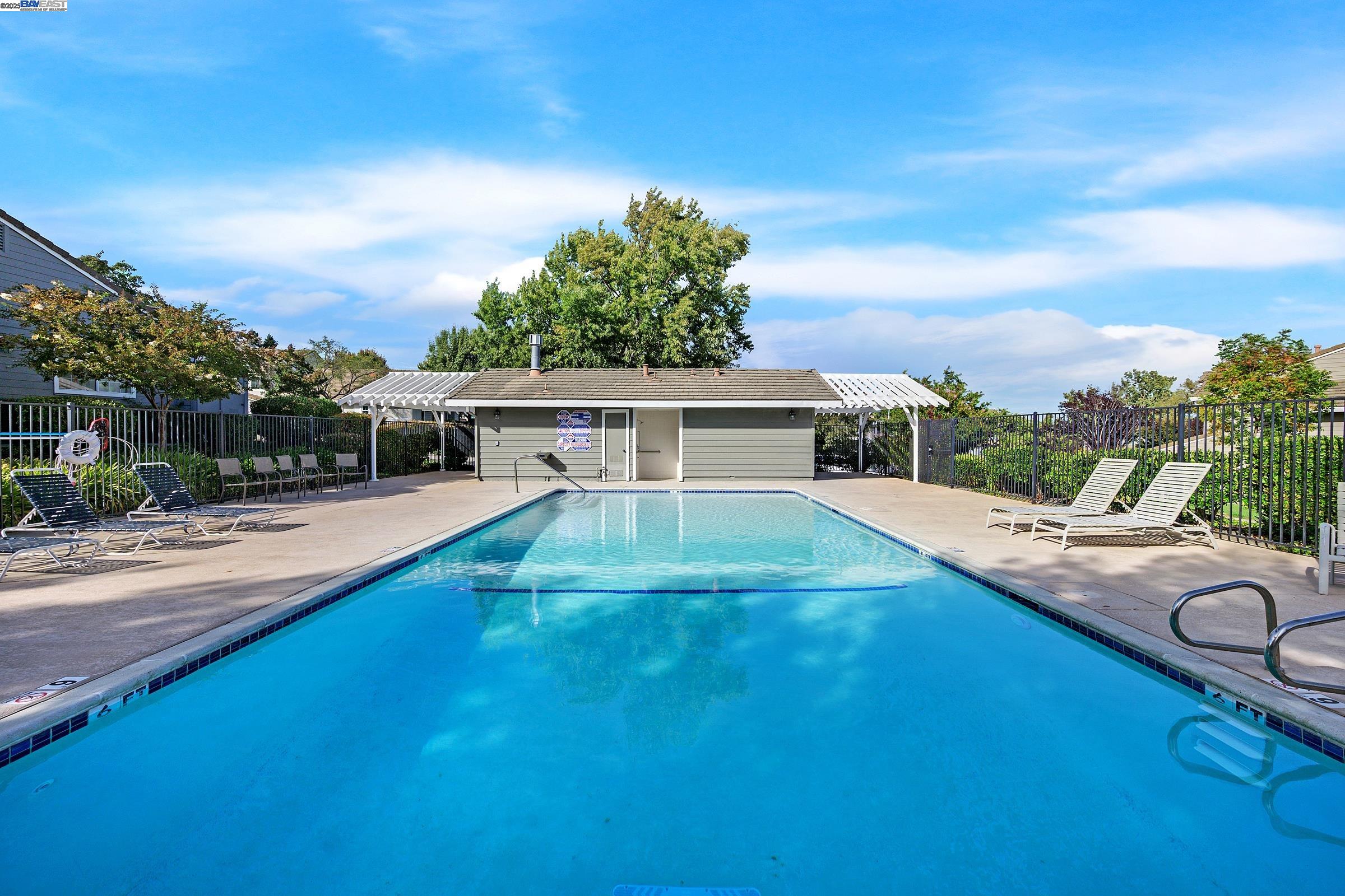 7539 Rolling Hills Cir