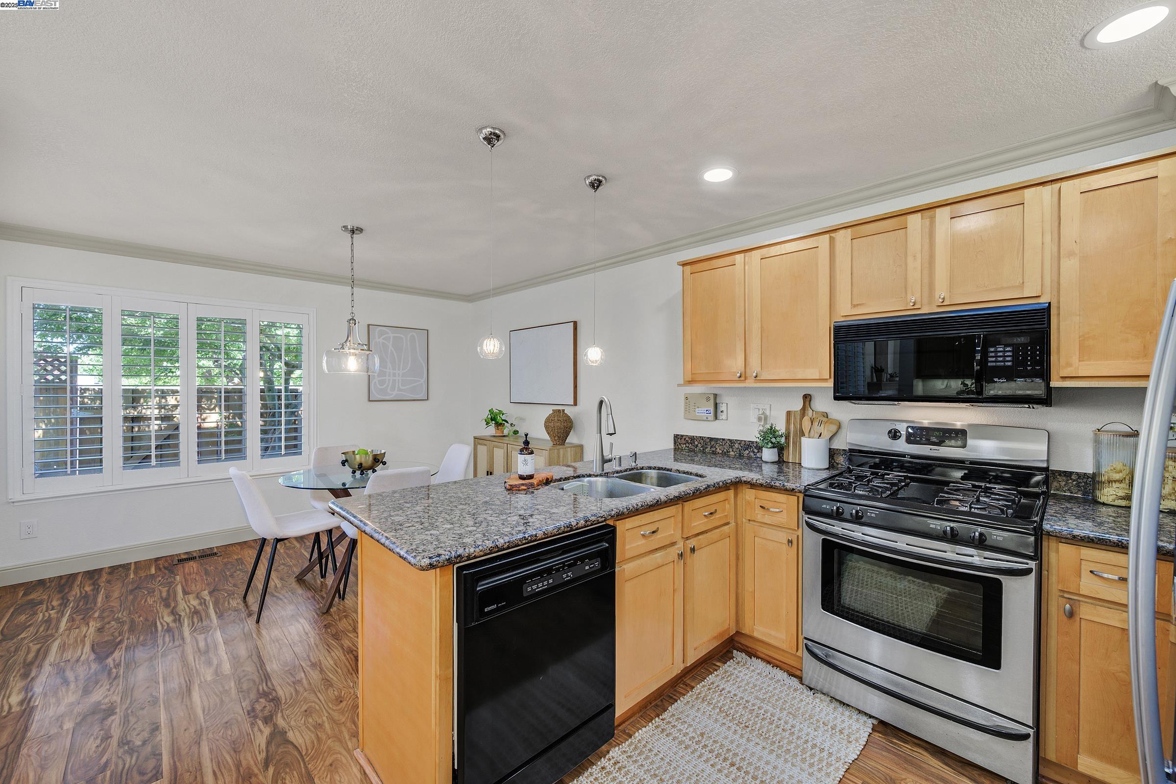 7539 Rolling Hills Cir