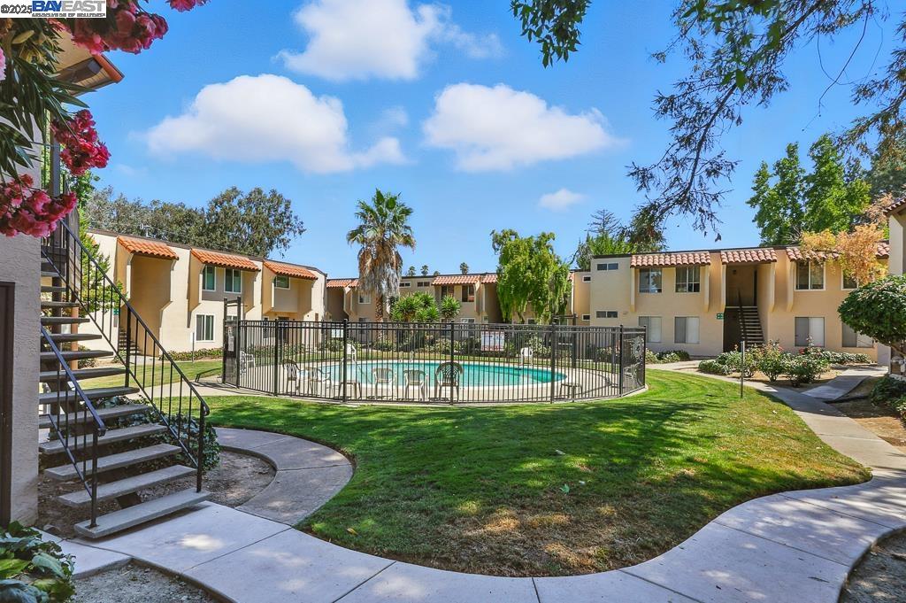 1001 Murrieta Blvd # 100