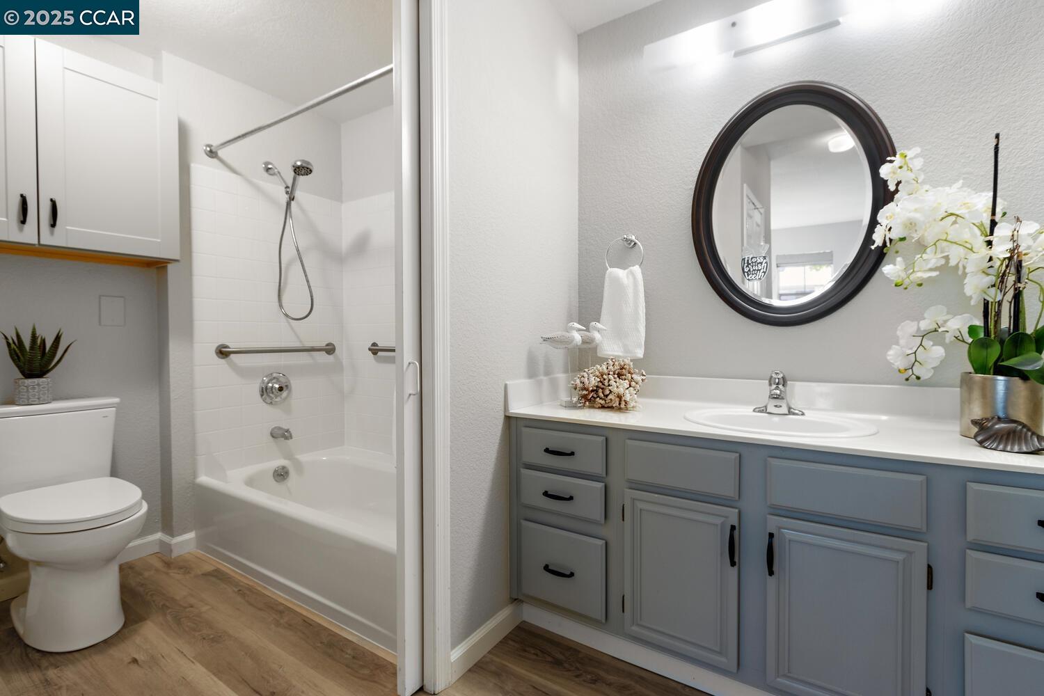 1860 Tice Creek Dr # 1121