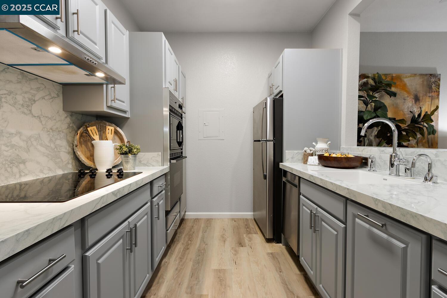 1860 Tice Creek Dr # 1121