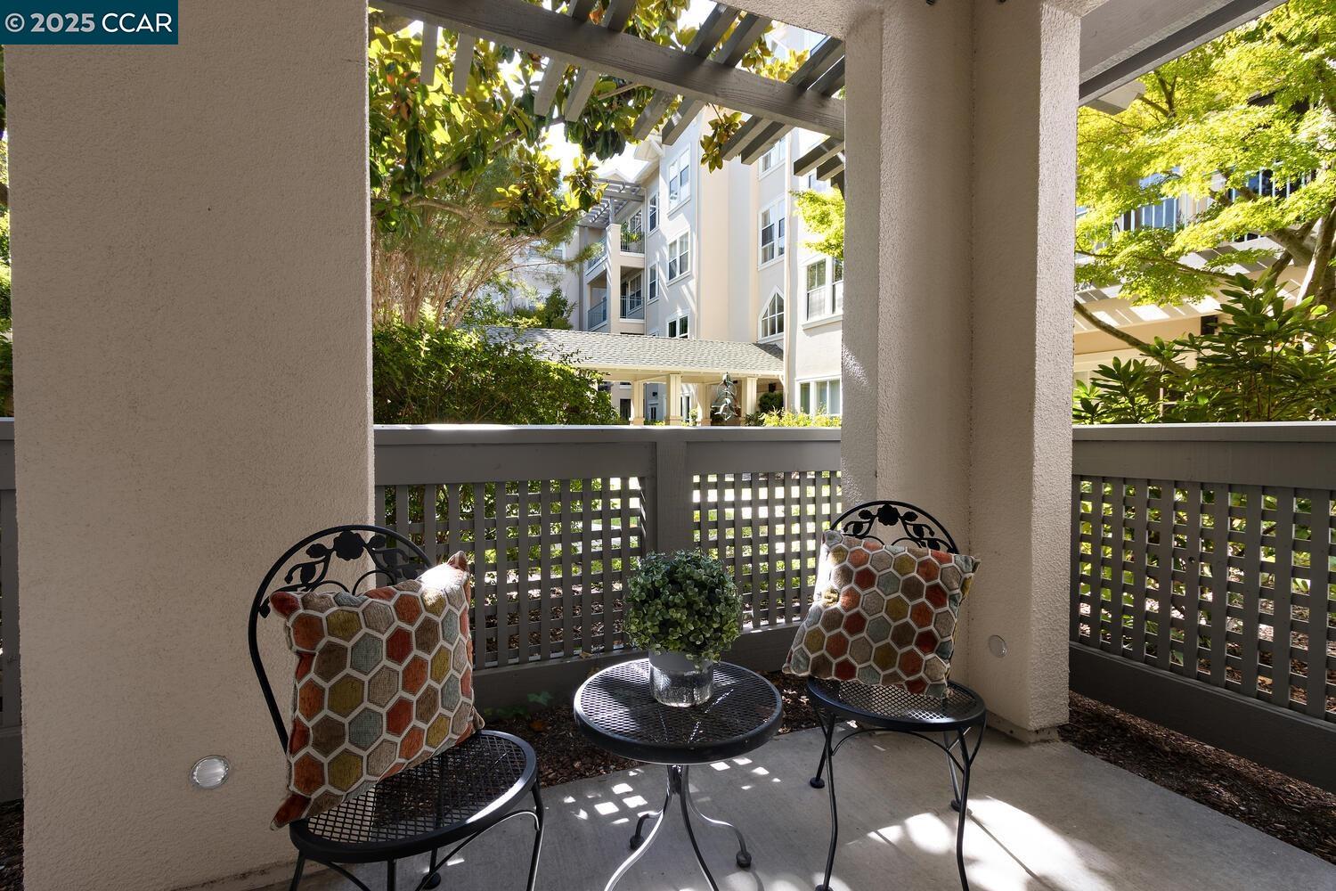 1860 Tice Creek Dr # 1121