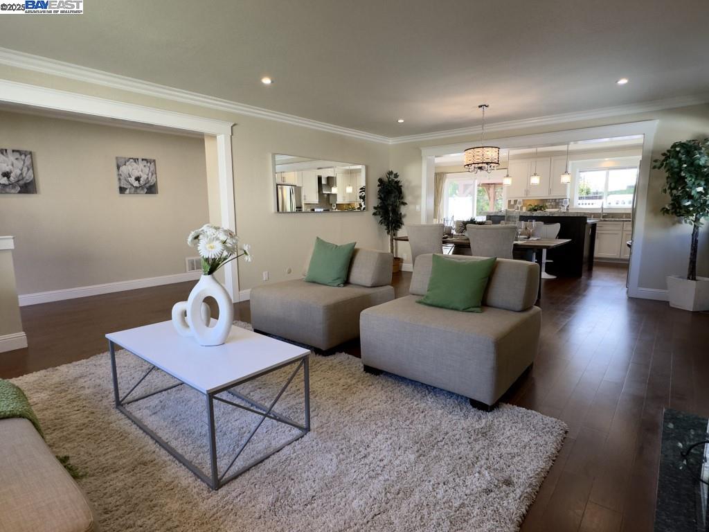 18411 Watters Dr