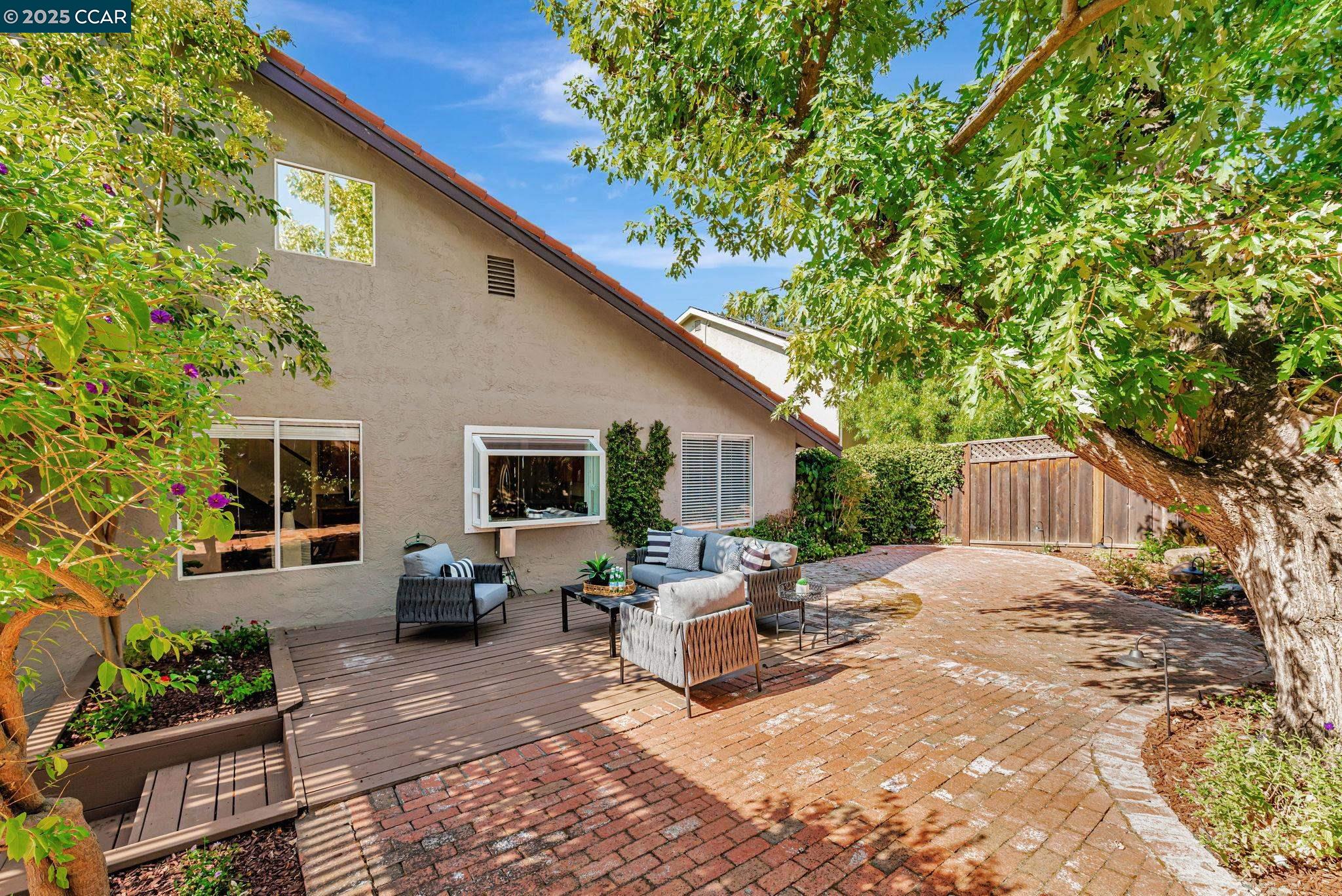 1372 Bent Tree Ln