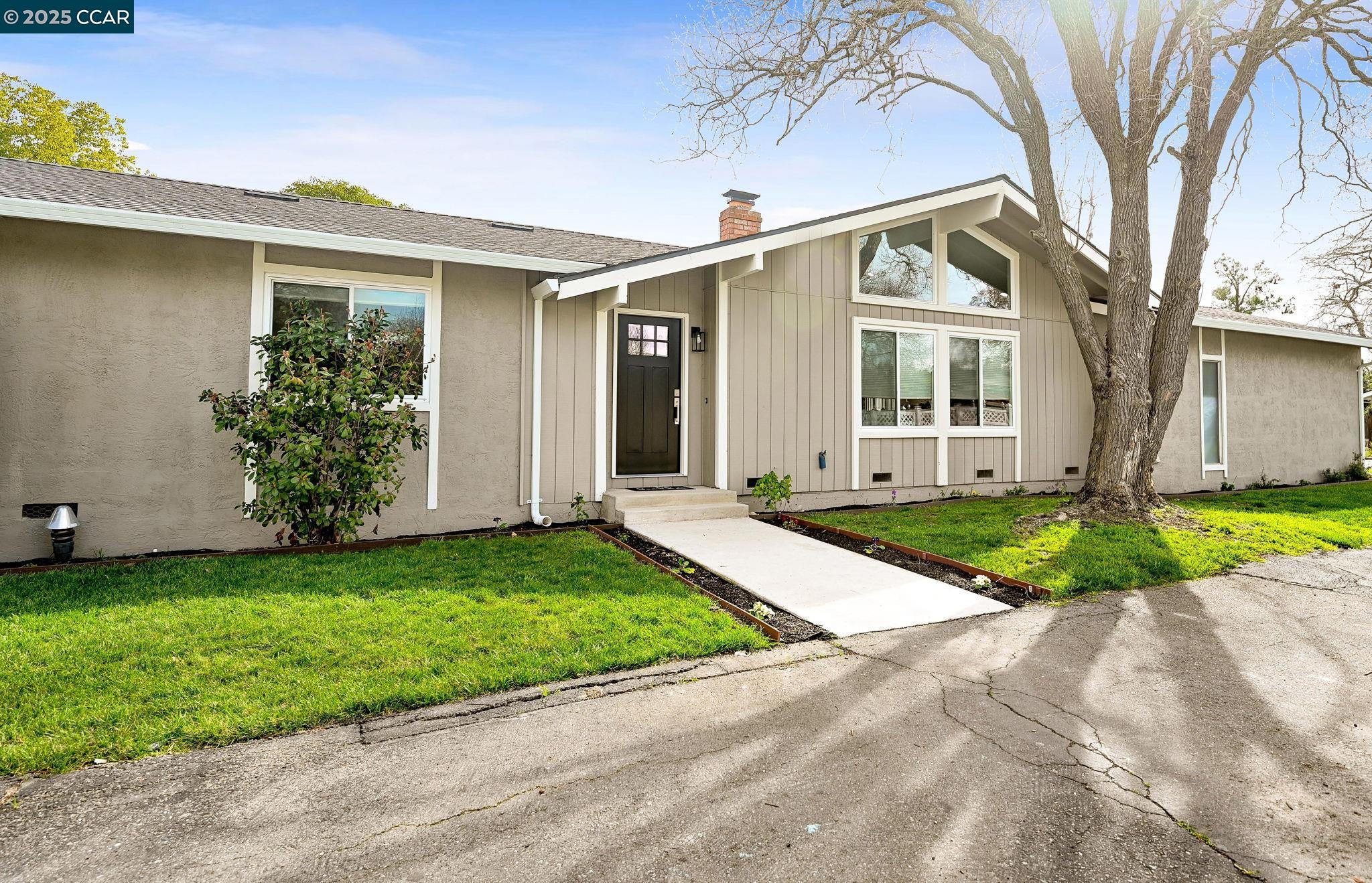 1933 Oak Park Blvd