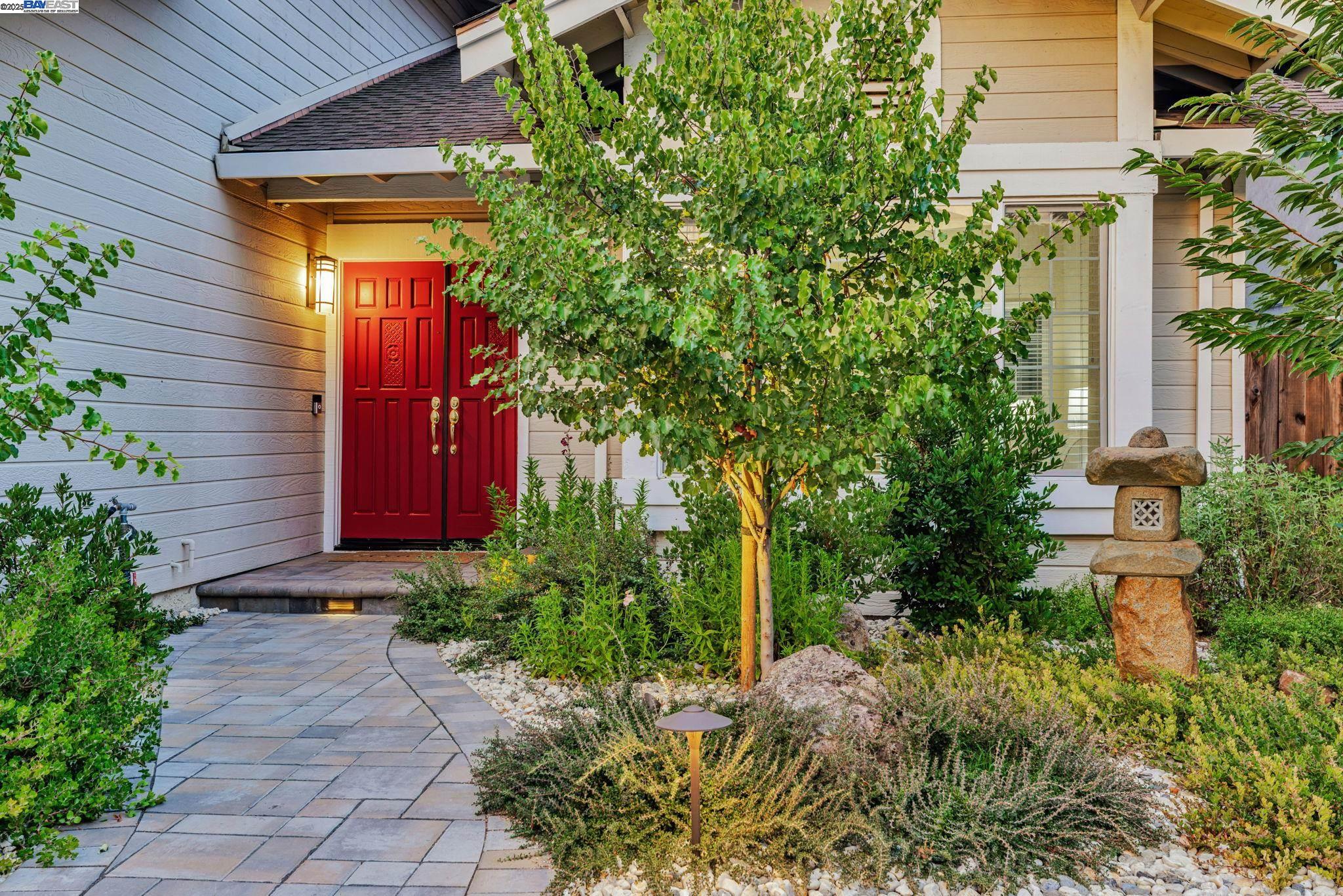 3162 Paseo Robles