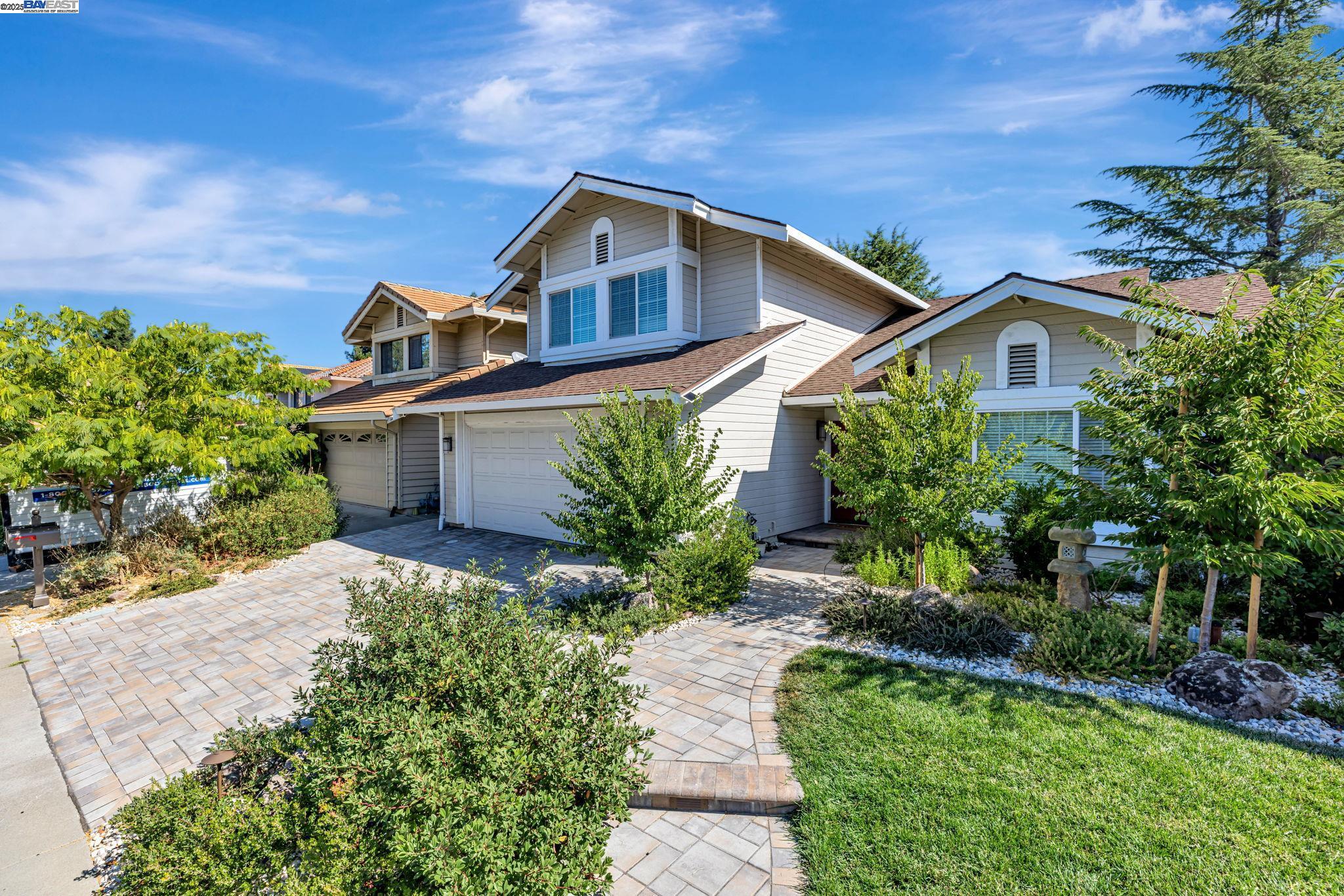 3162 Paseo Robles