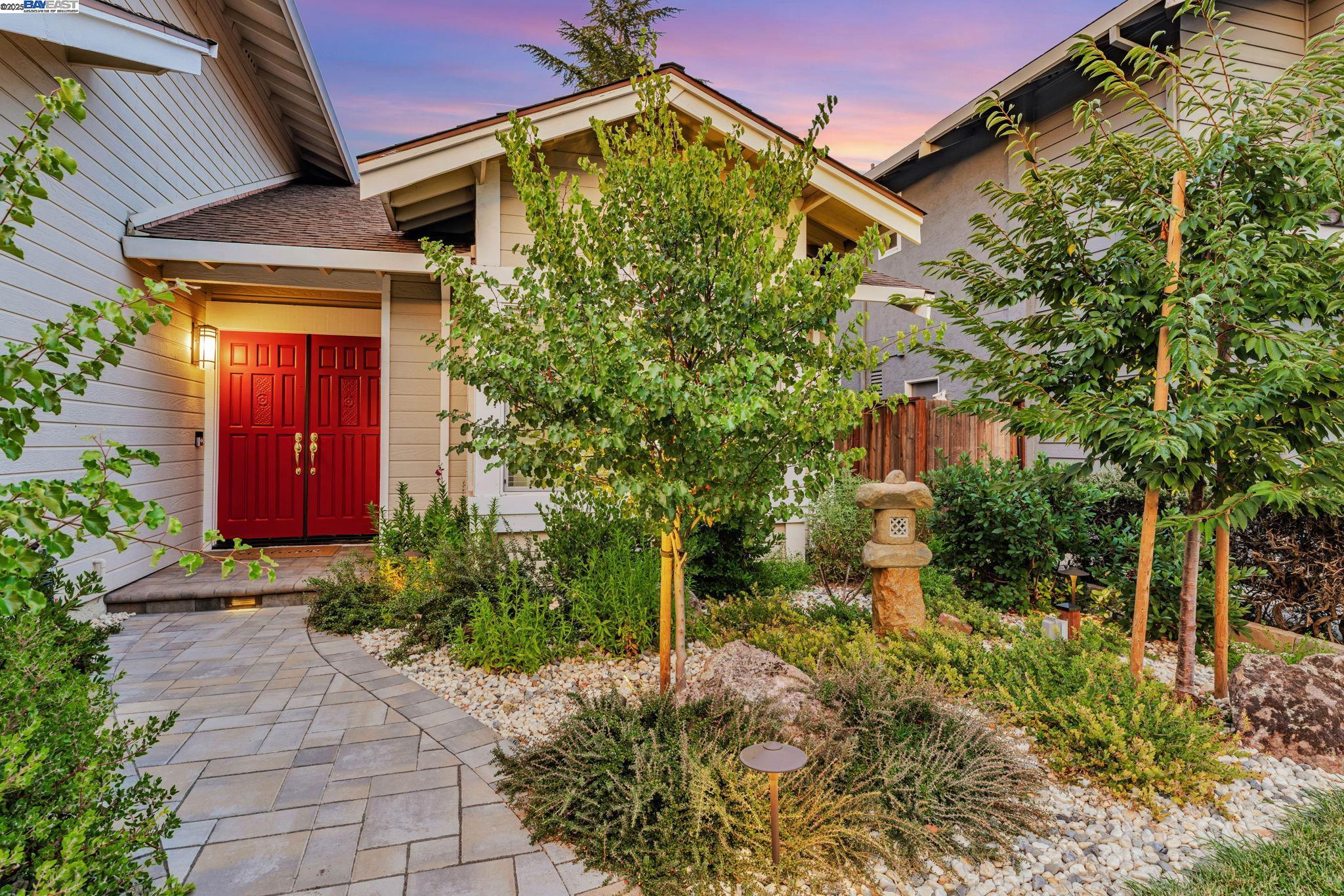 3162 Paseo Robles