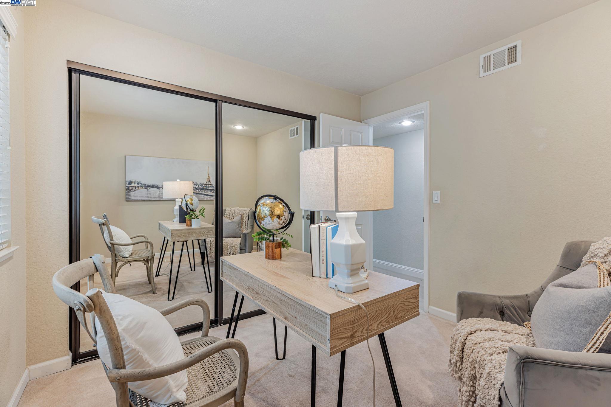 3162 Paseo Robles
