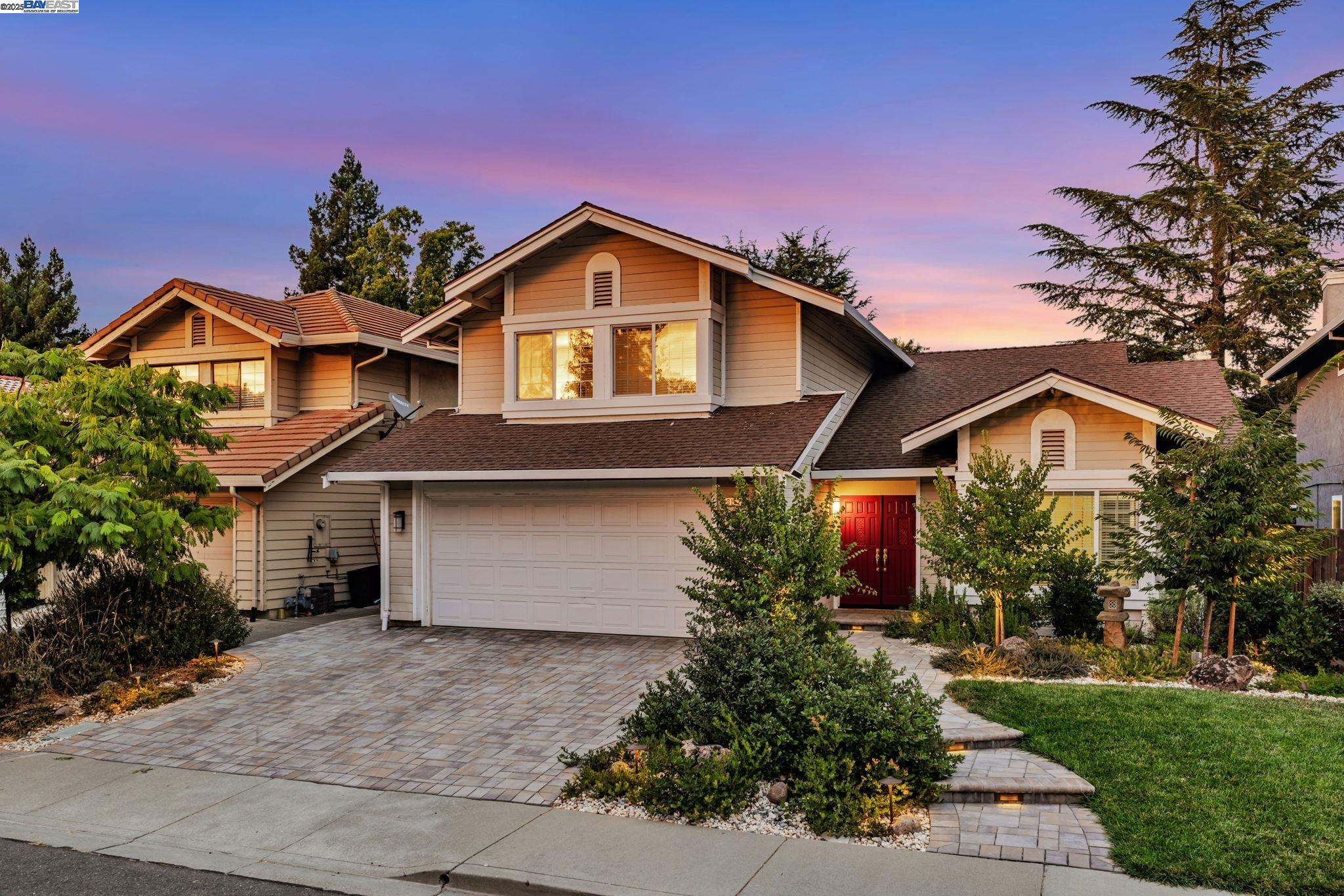 3162 Paseo Robles