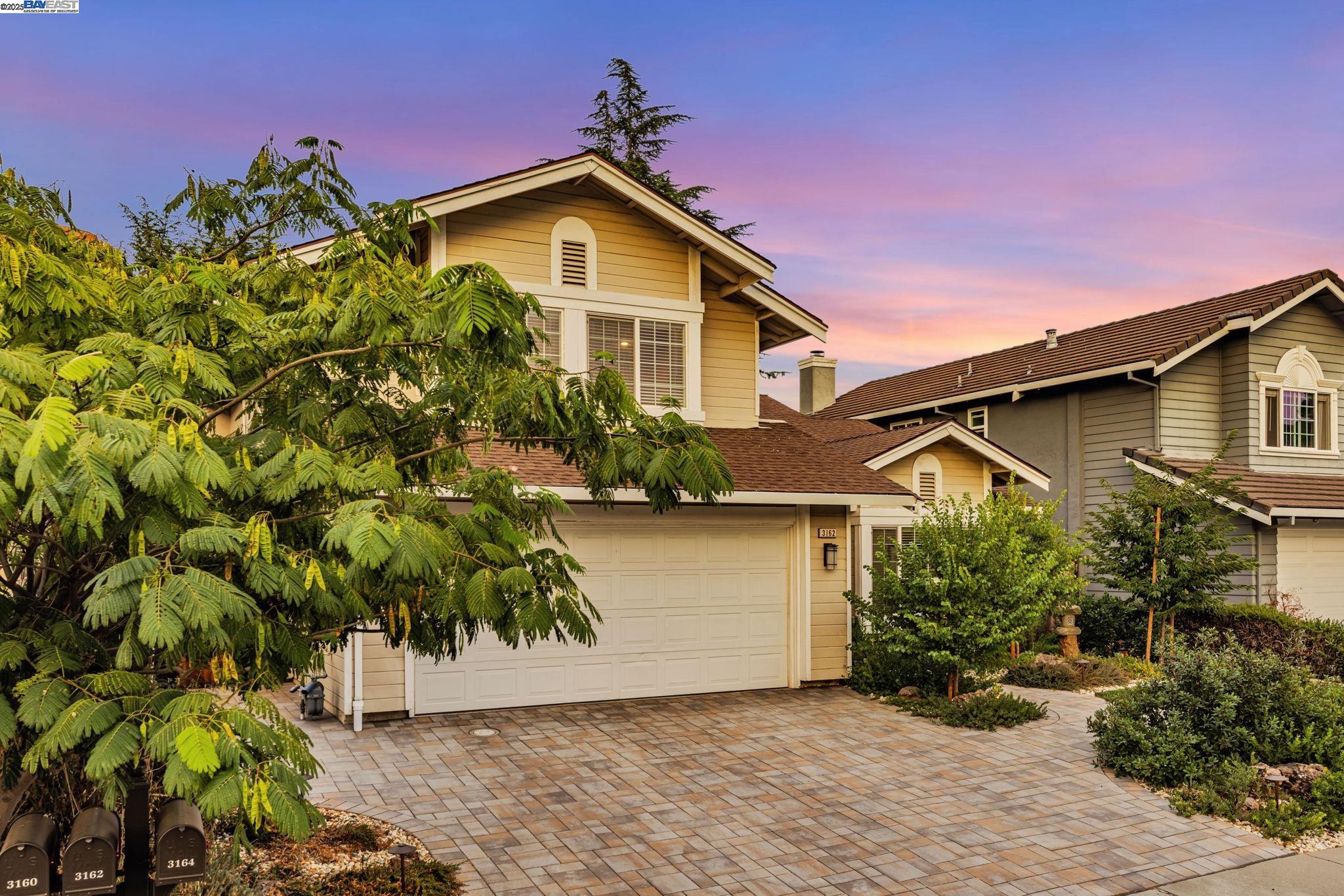 3162 Paseo Robles