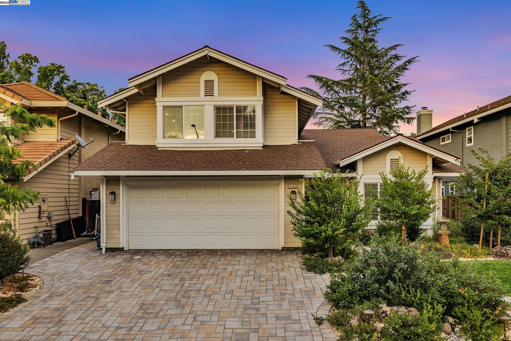 3162 Paseo Robles
