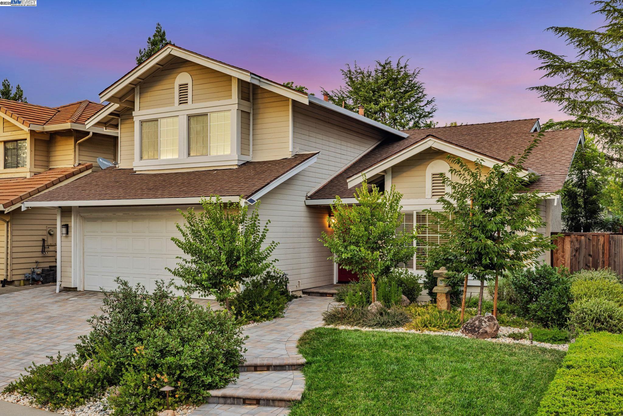 3162 Paseo Robles