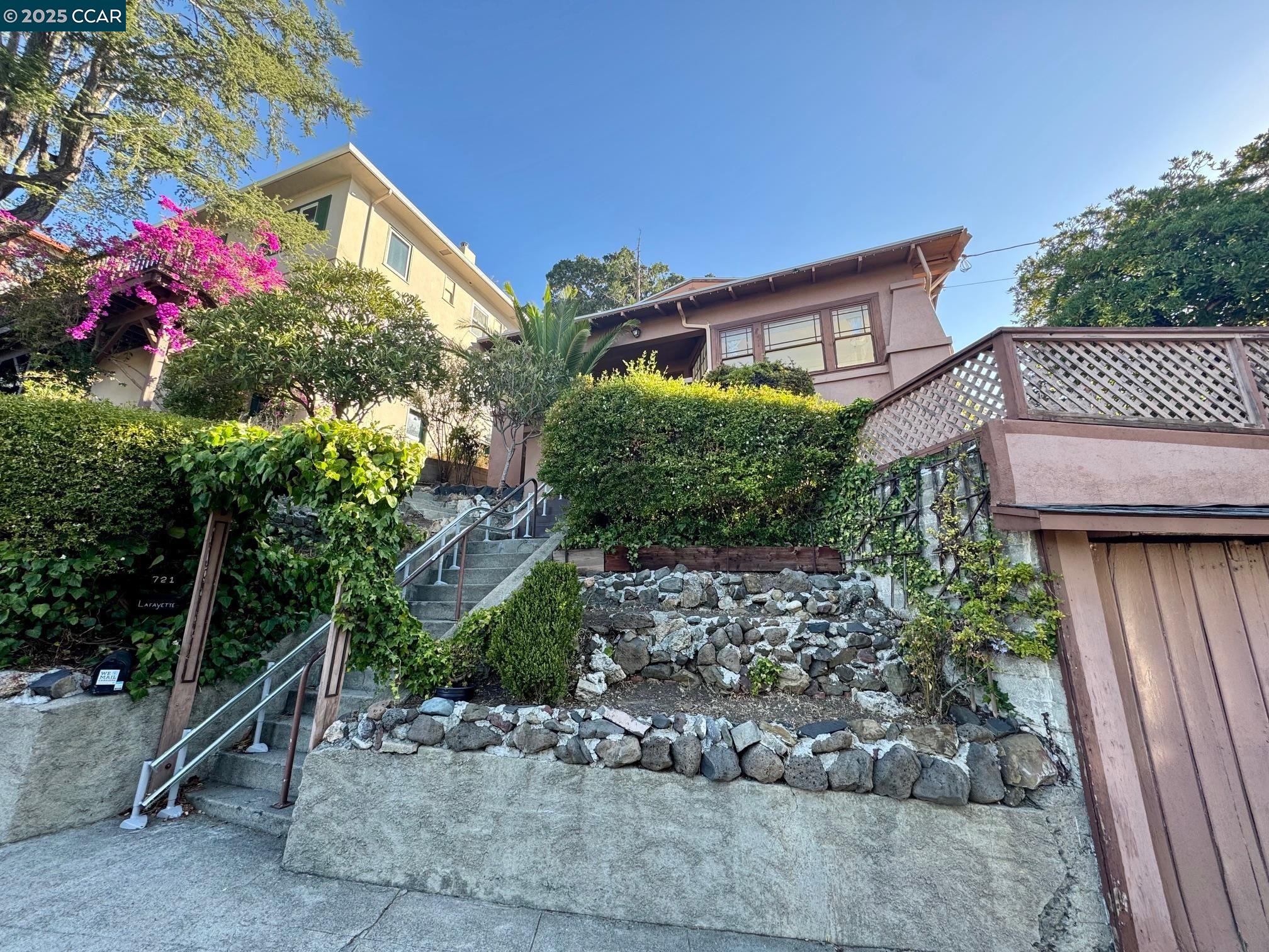 271 Lafayette Street