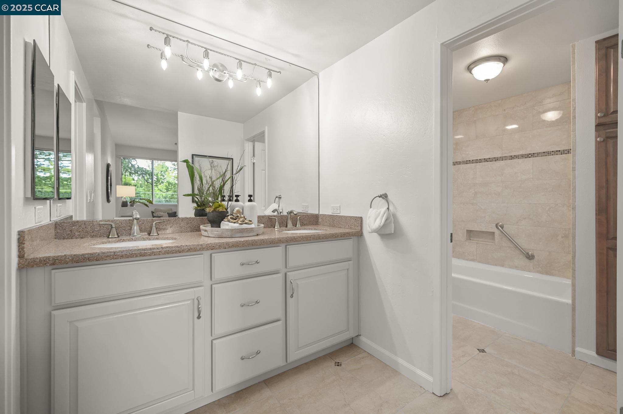 1281 Avenida Sevilla # 2A