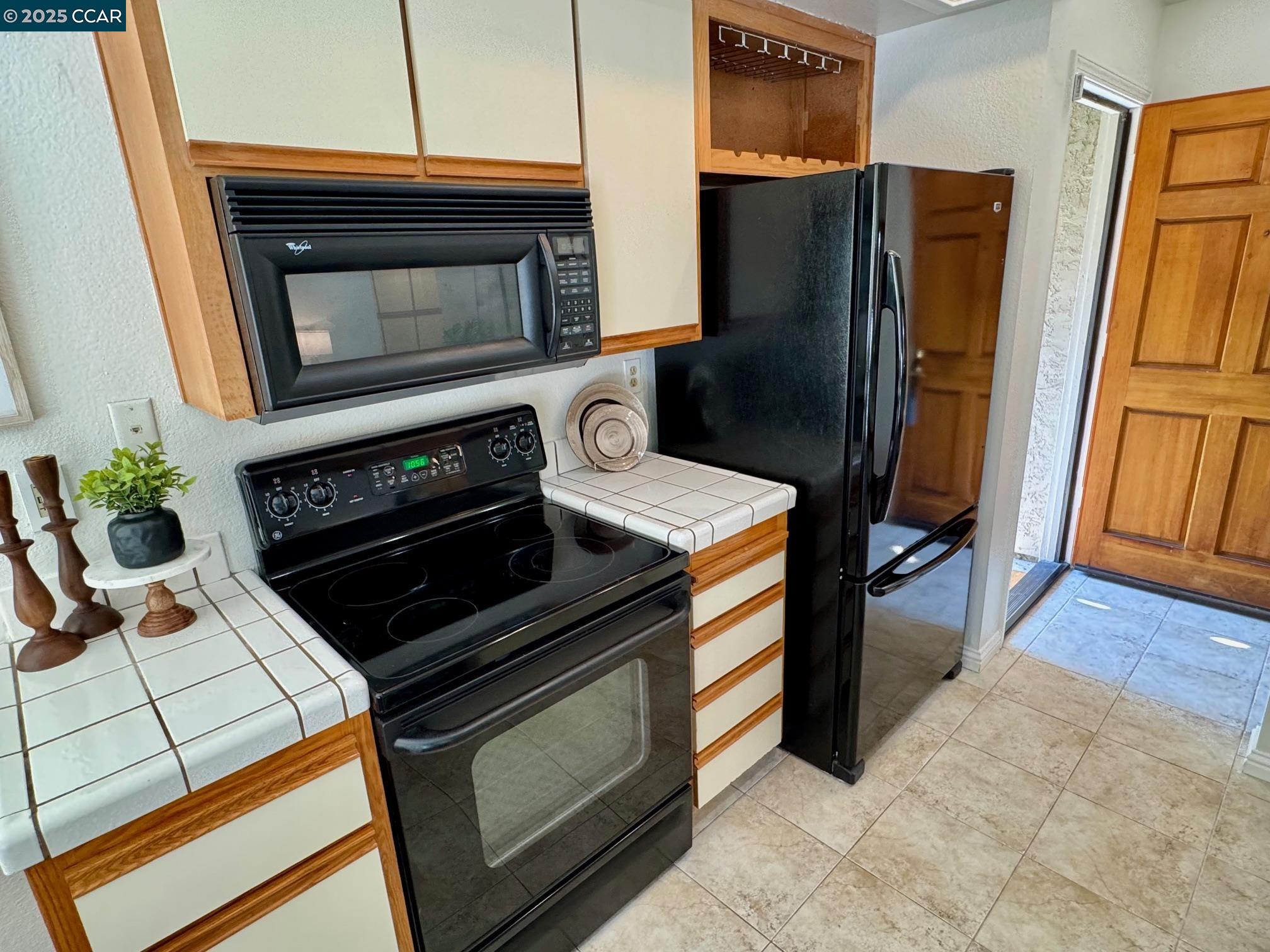 3783 Crow Canyon