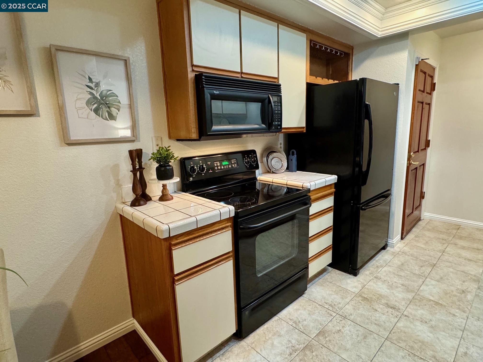 3783 Crow Canyon