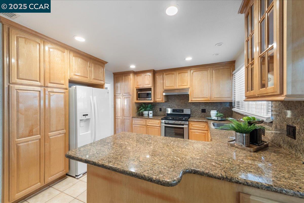 2356 Bermuda Ln