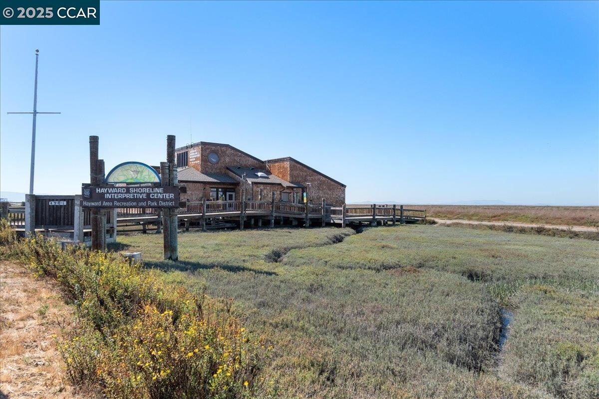 2356 Bermuda Ln