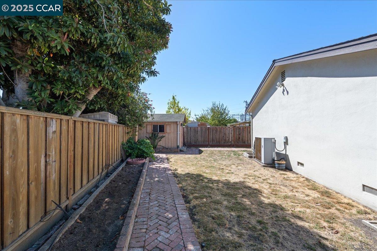 2356 Bermuda Ln