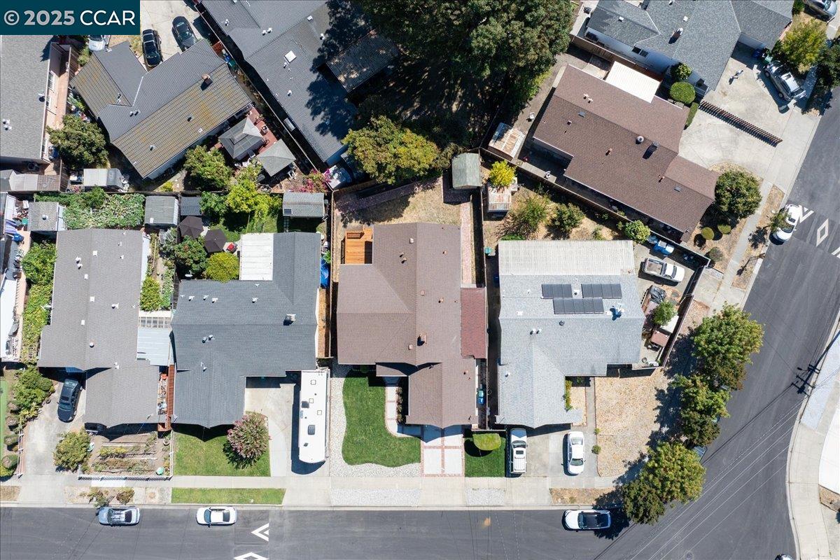 2356 Bermuda Ln