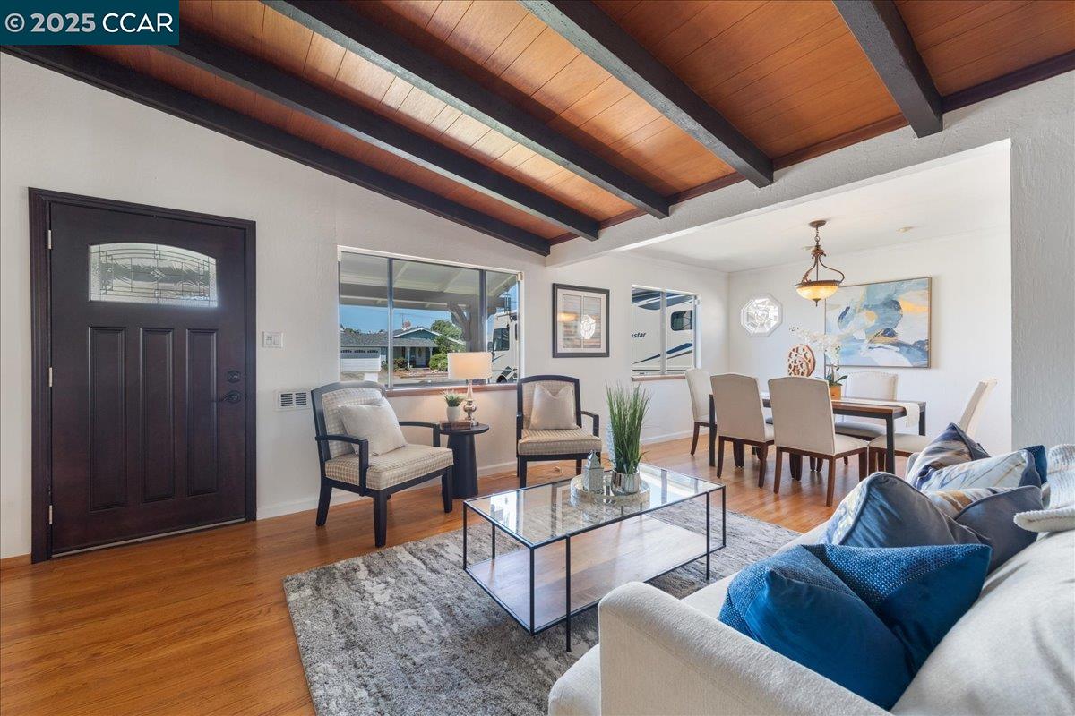 2356 Bermuda Ln