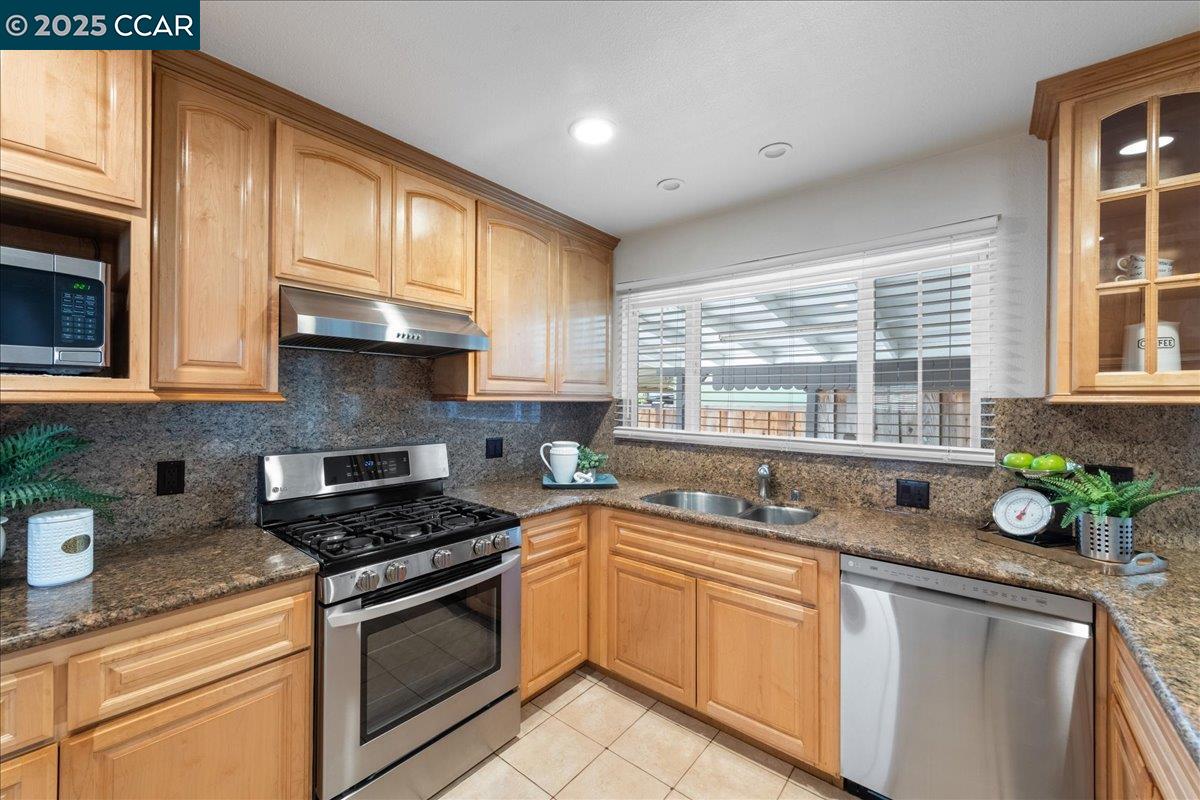 2356 Bermuda Ln