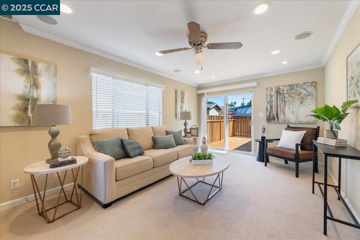 2356 Bermuda Ln