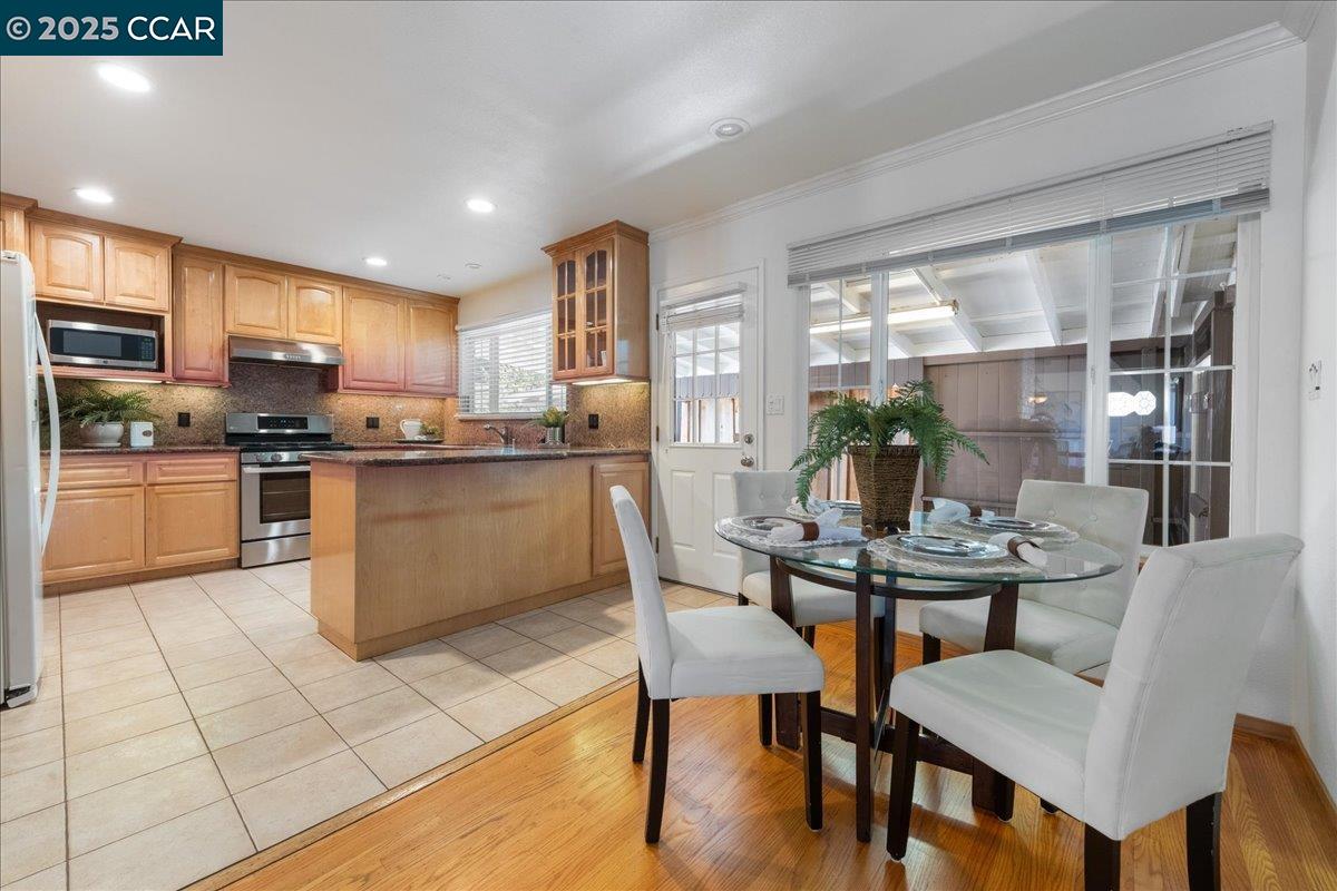 2356 Bermuda Ln