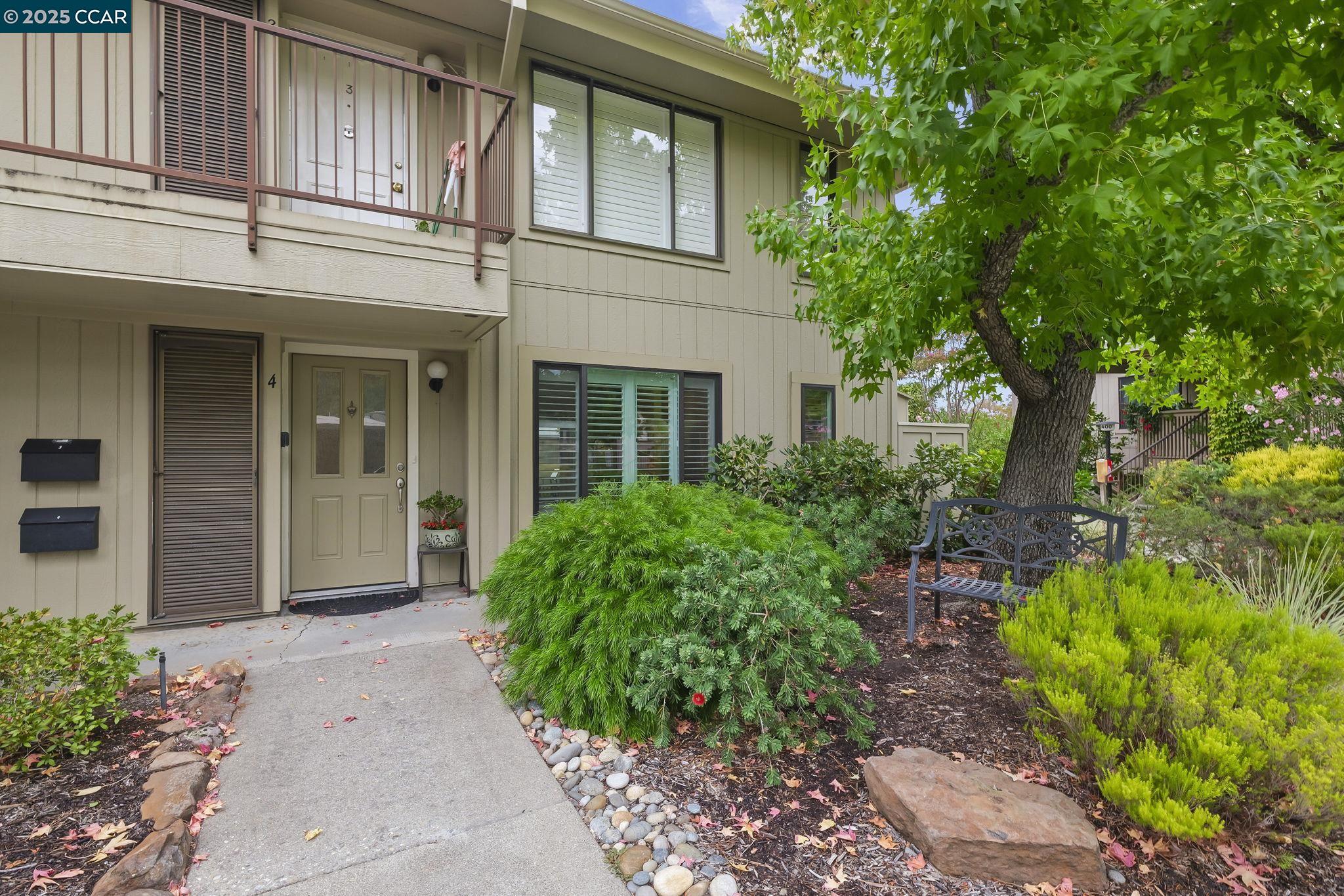 1416 Canyonwood Ct # 4