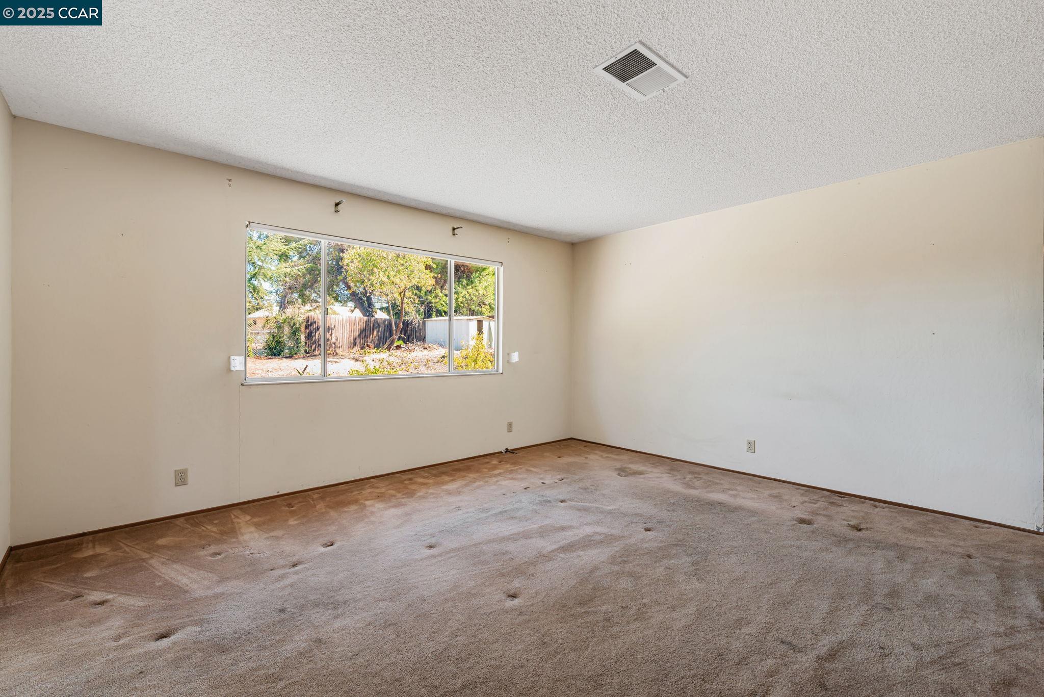 1201 Illinois Ct