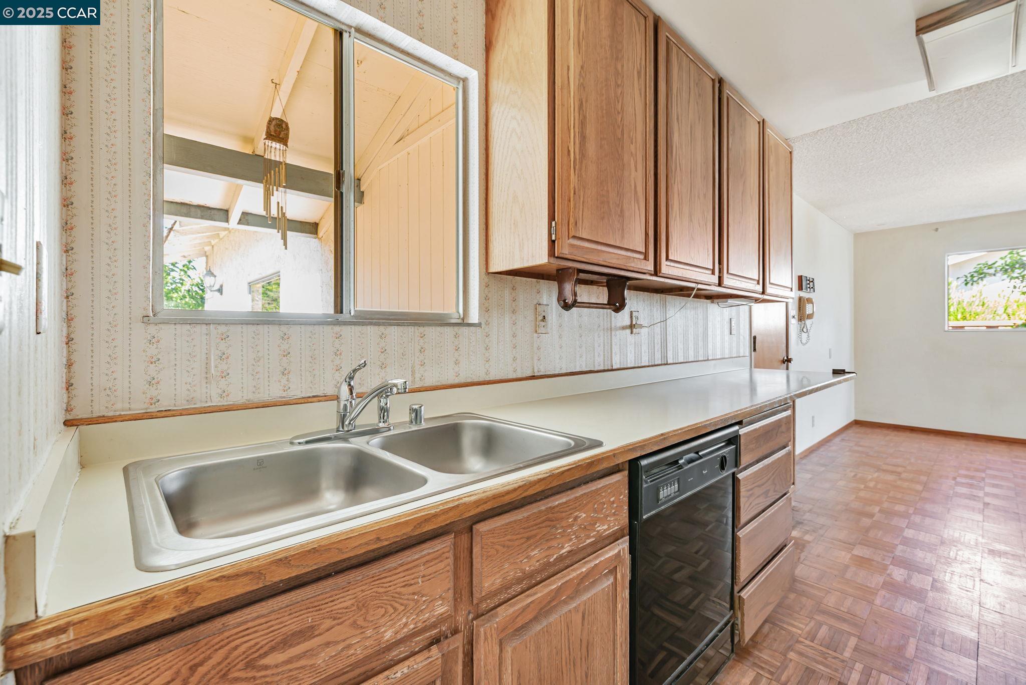 1201 Illinois Ct