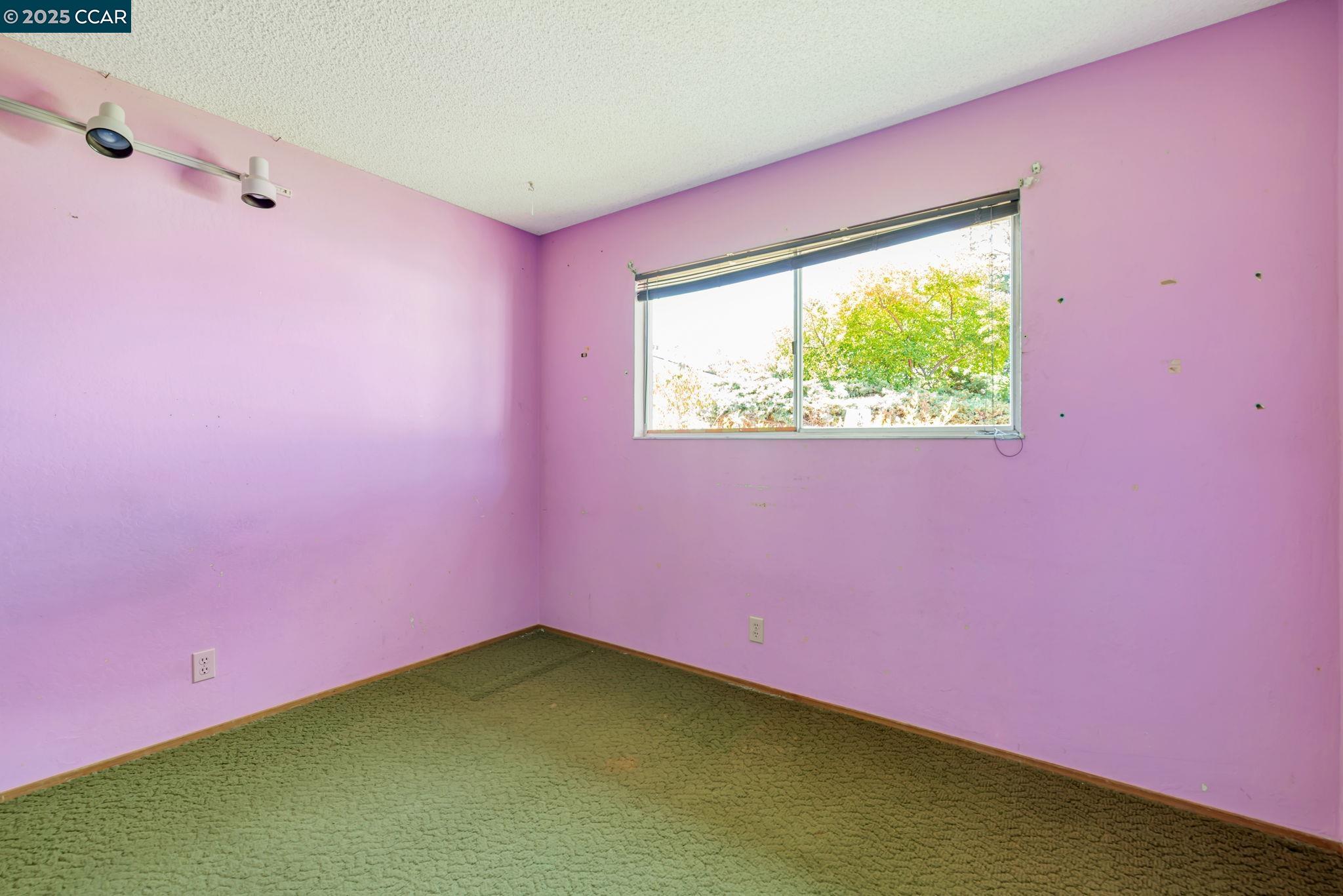 1201 Illinois Ct
