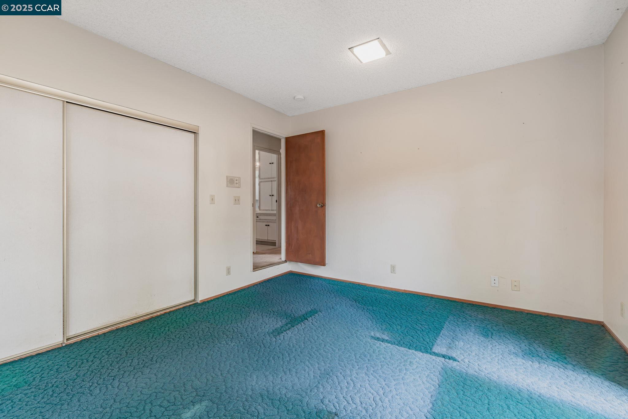 1201 Illinois Ct