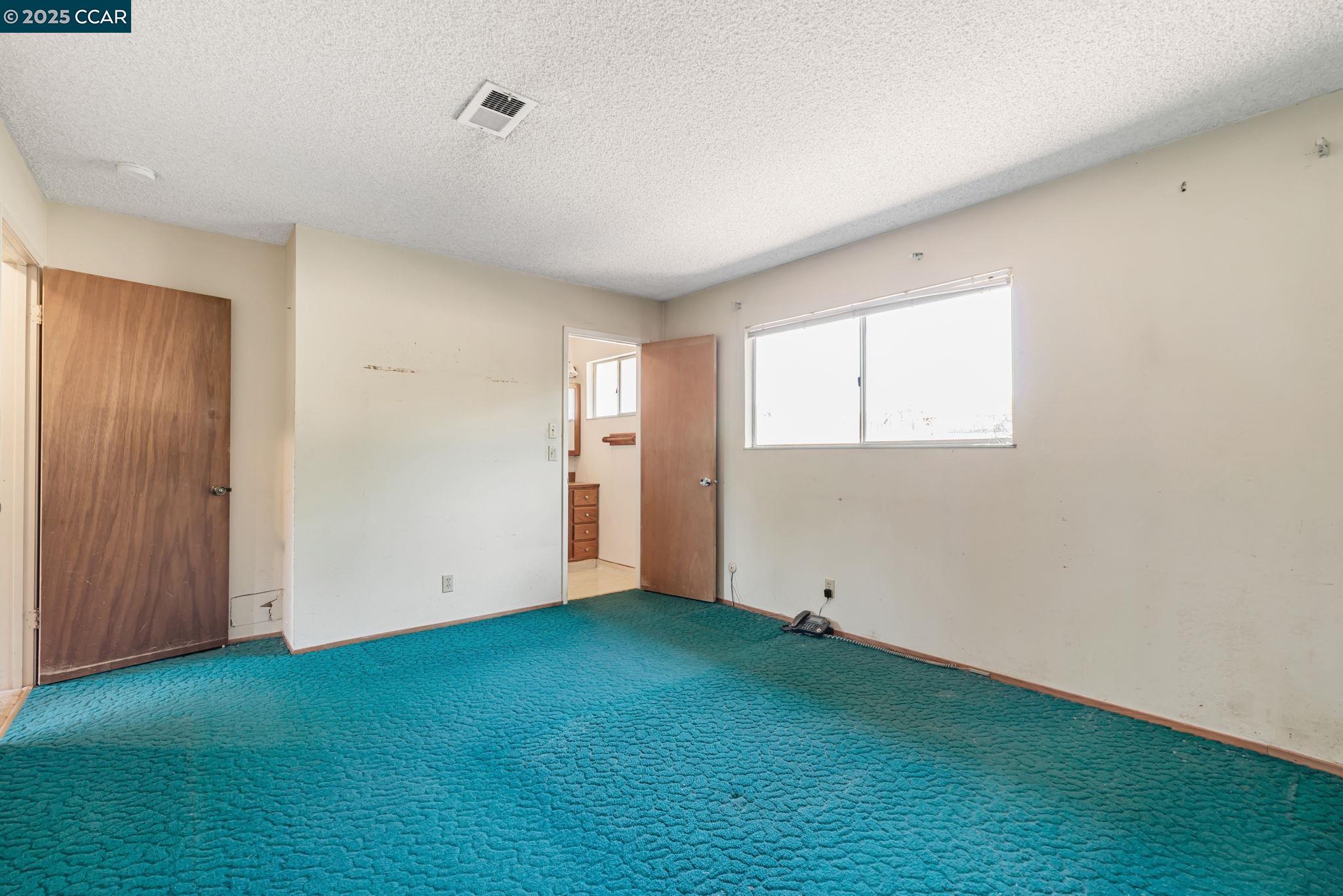 1201 Illinois Ct