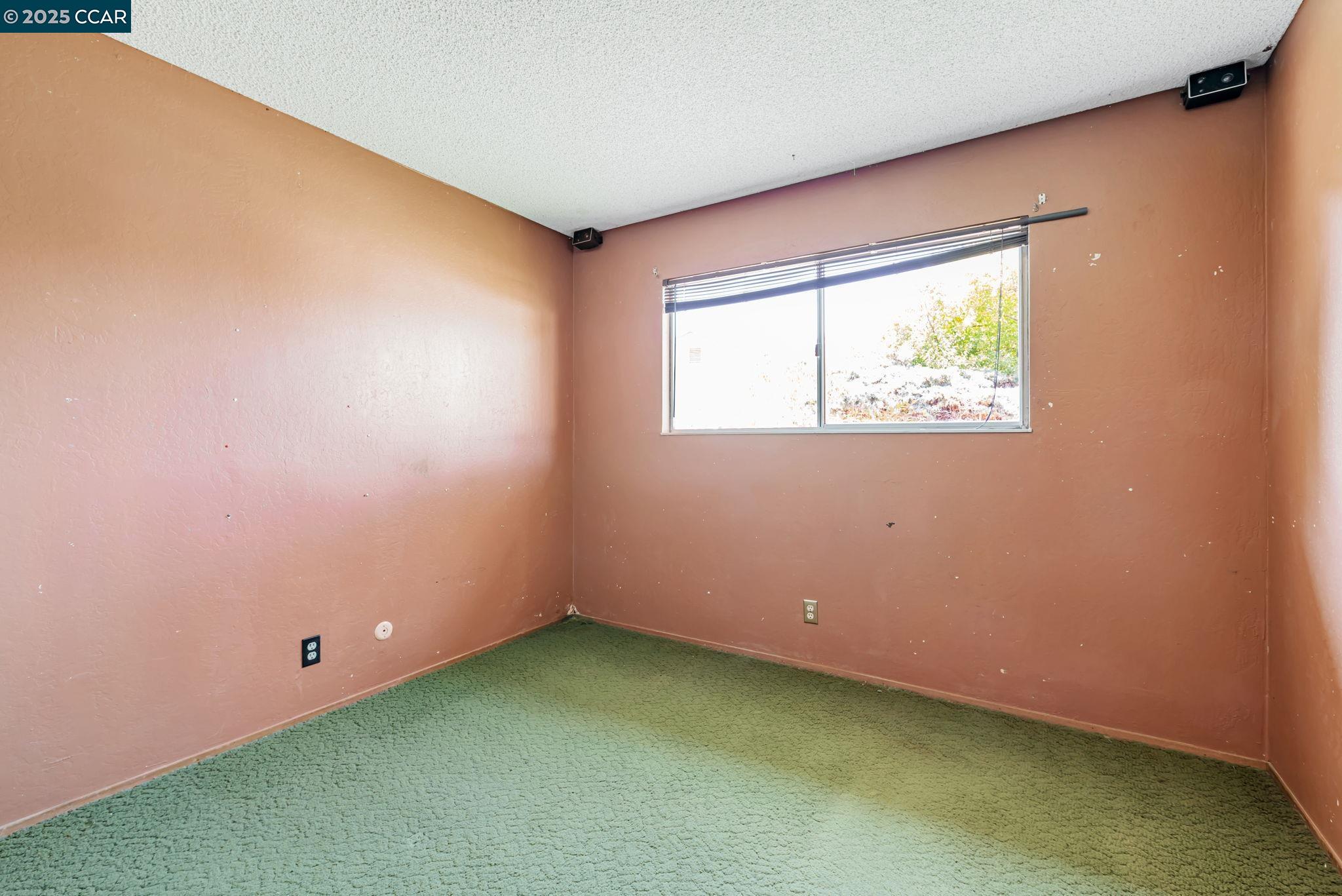 1201 Illinois Ct