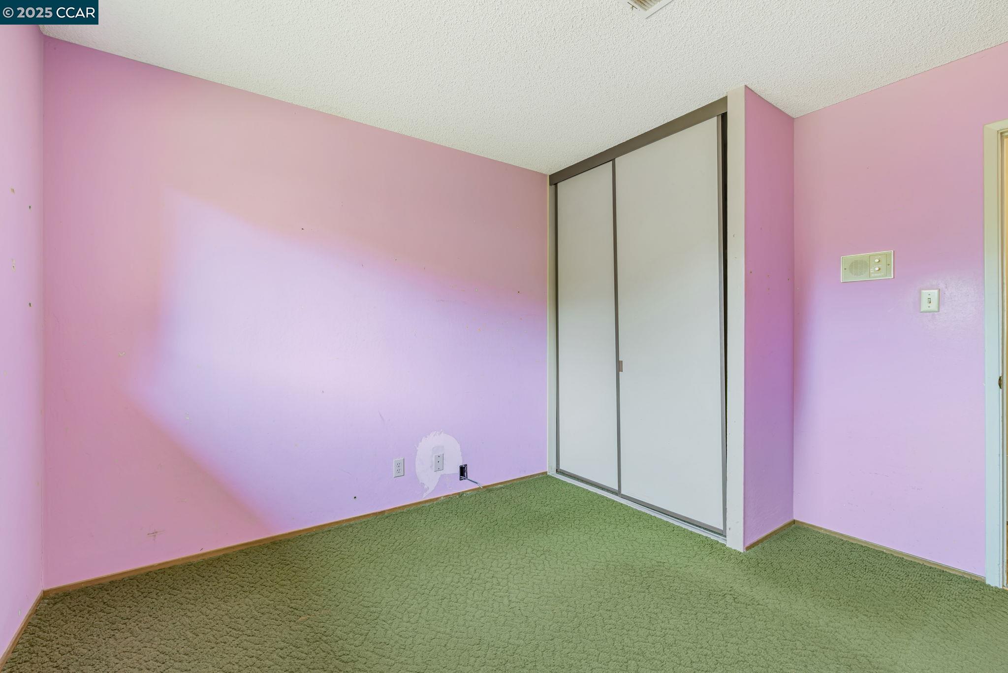 1201 Illinois Ct
