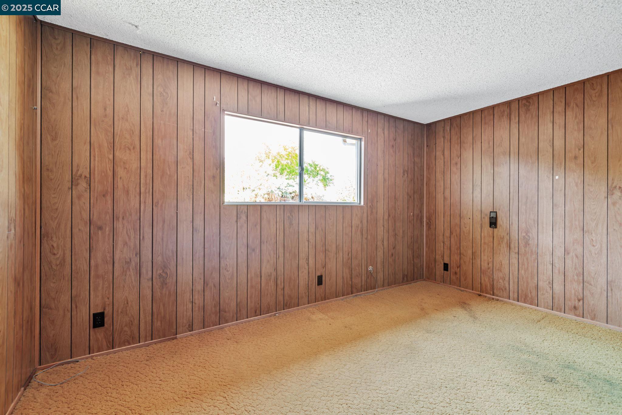 1201 Illinois Ct