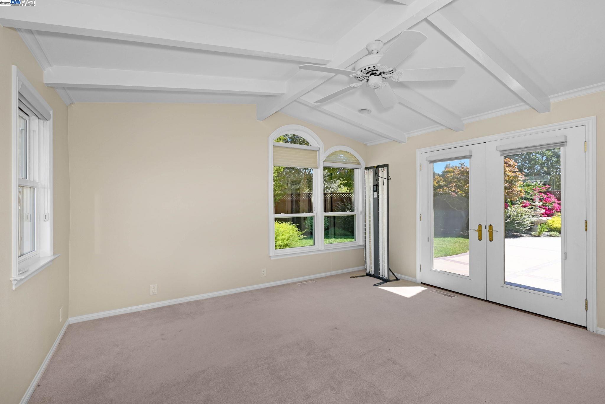 17 Dogwood Ct
