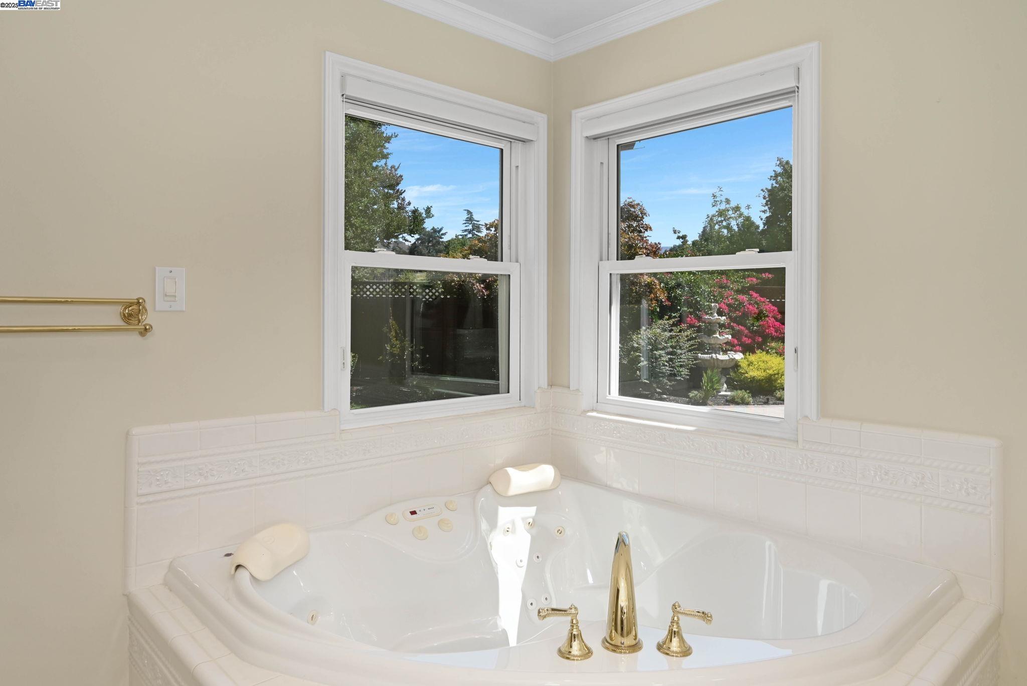 17 Dogwood Ct